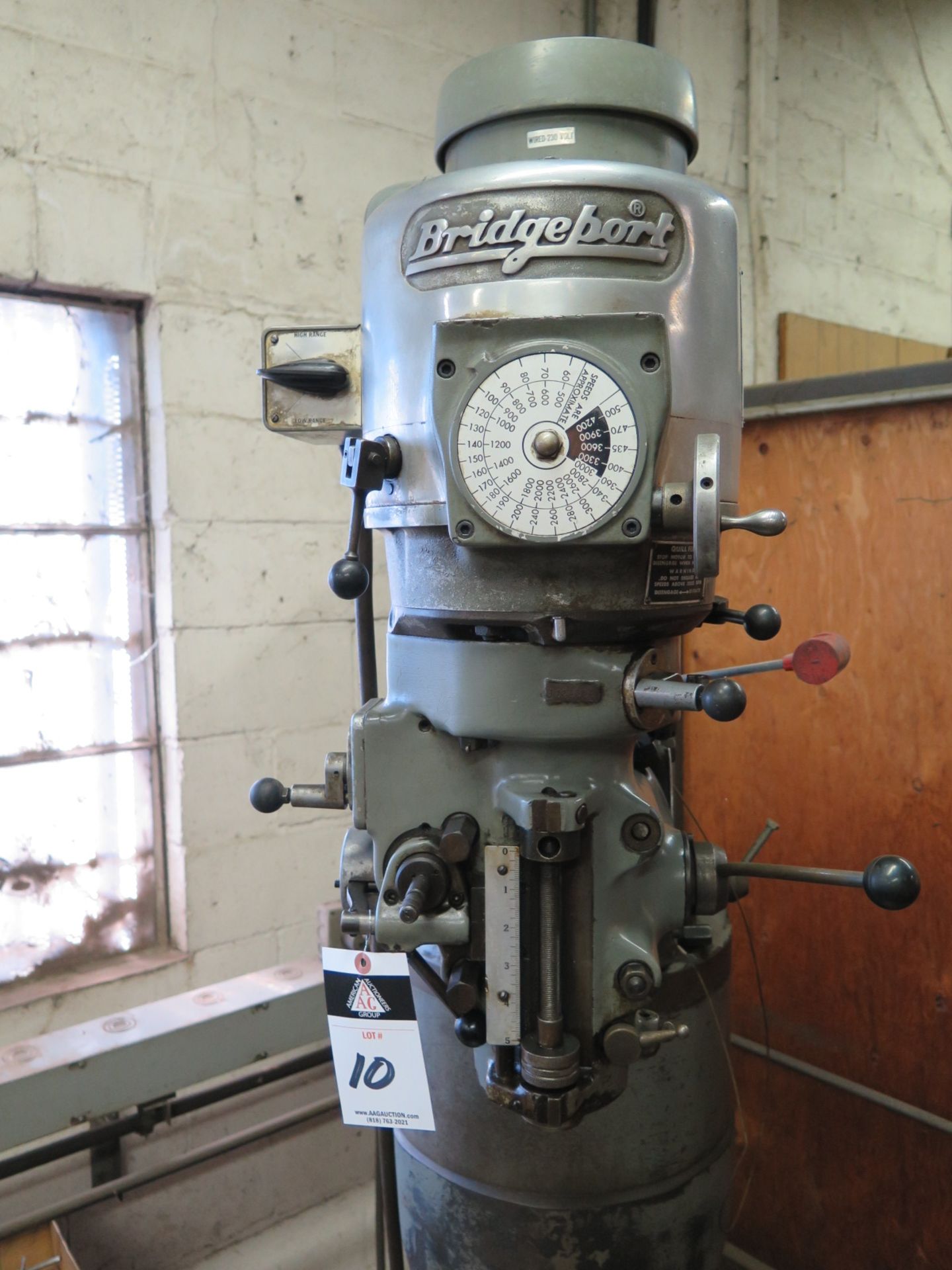 Bridgeport Vertical Mill s/n 121531 w/ 1.5Hp Motor, 60-4200 Dial RPM, 7â€ Riser, 9â€ x 42â€ - Image 2 of 5