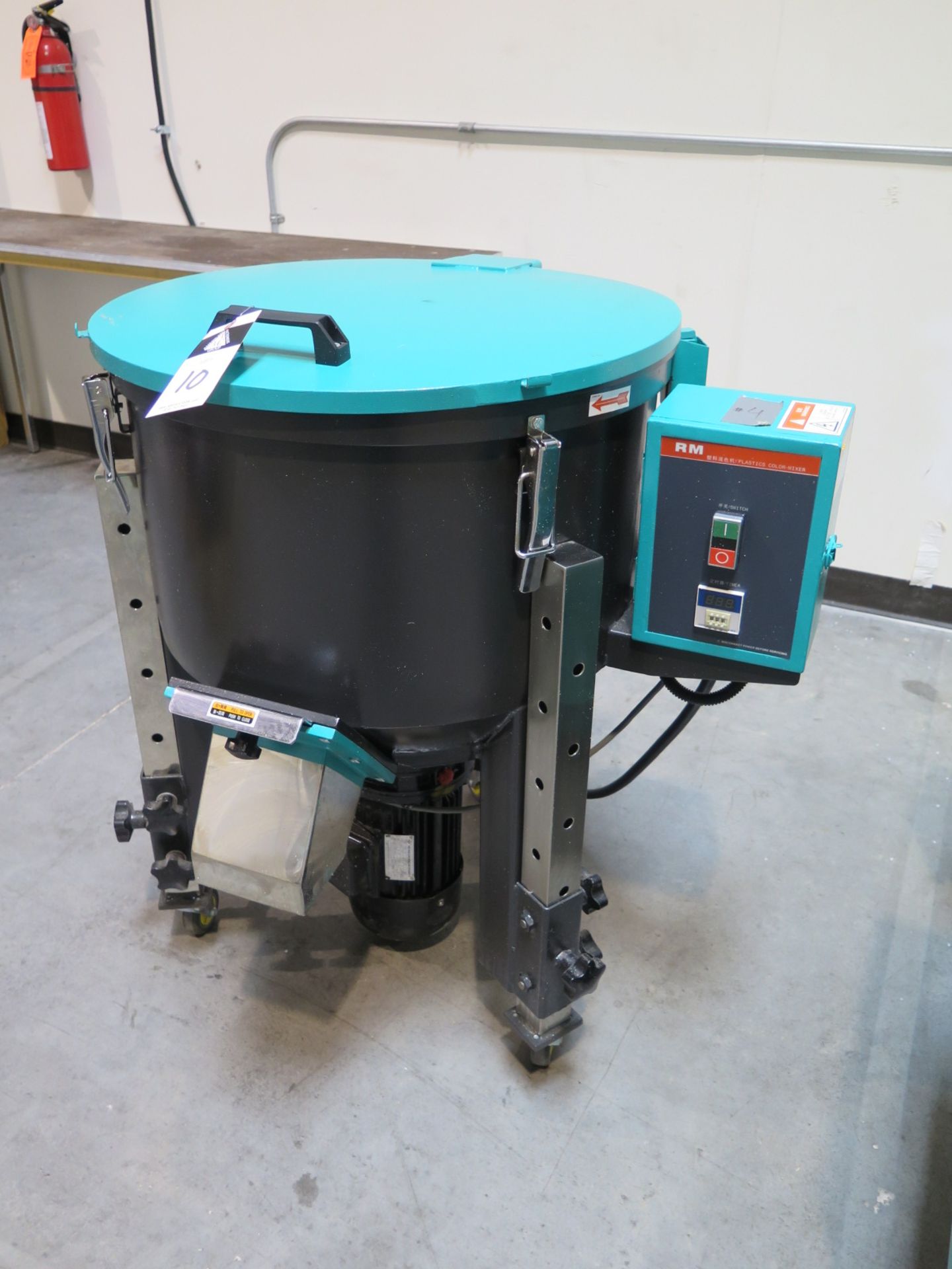 RM Plastics Color Mixer