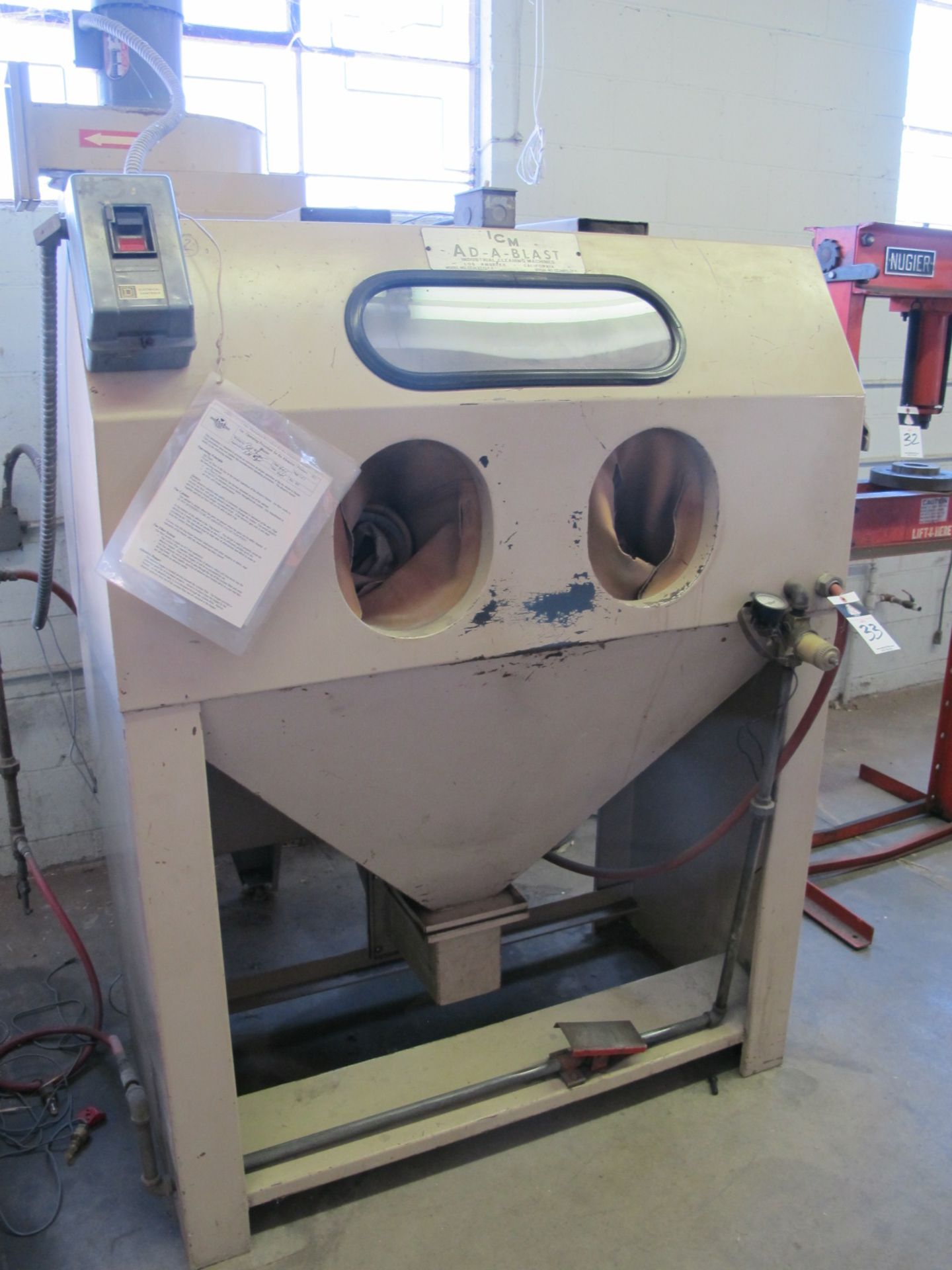 ICM Ad-A-Blast mdl. AB14 Dry Blast Cabinet w/ Dust Collector. - Image 3 of 4