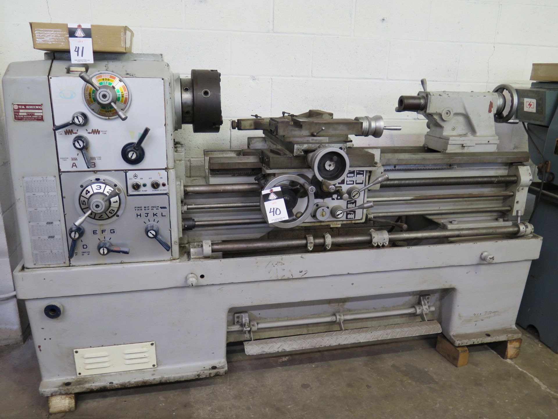 TA Shing Crown 2/1000 17 Â½â€ x 42â€ Geared Head Gap Bed Lathe s/n C20012 w/ 32-2000 RPM, Inch/