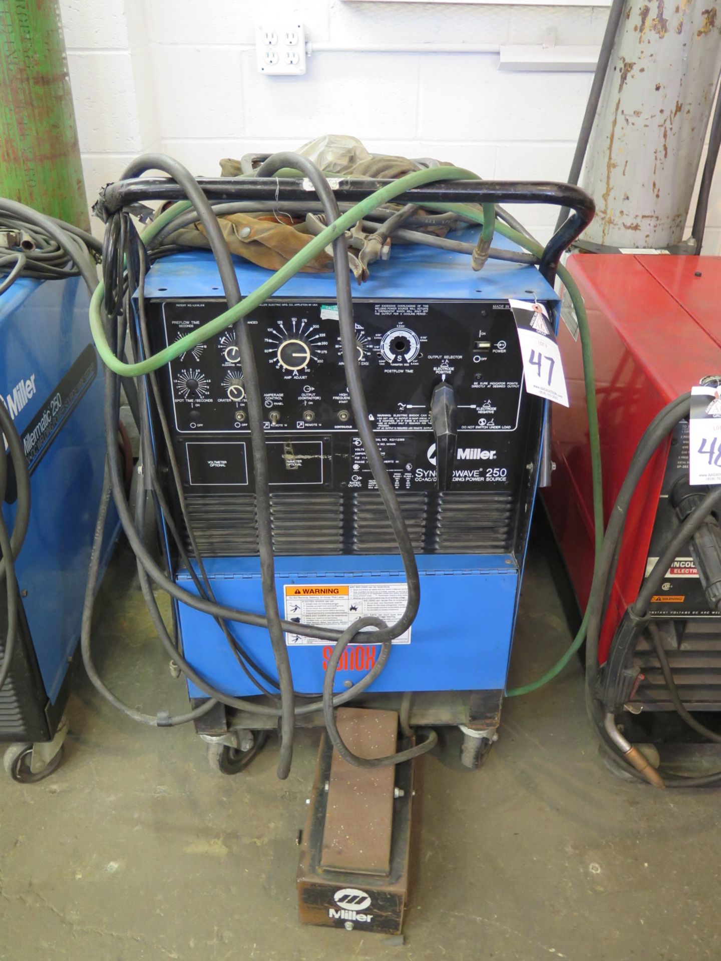 Miller Syncrowave 250 CC-AC/DC Welding Power Source s/n KG112369