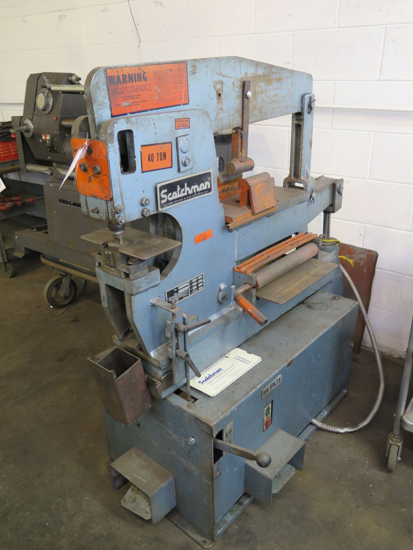 Scotchman mdl. 4014C 40 Ton Ironworker s/n OC3168M388 w/ 14â€ Shear, Punch Head