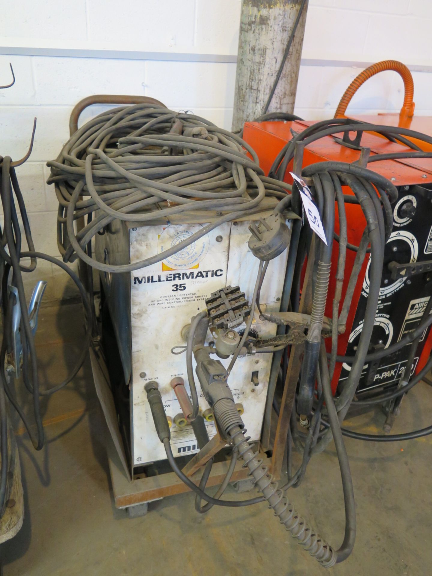 Miller Millermatic 35 CP-DC Arc Welding Power Source and Wire Feeder s/n HK299051 - Image 2 of 2