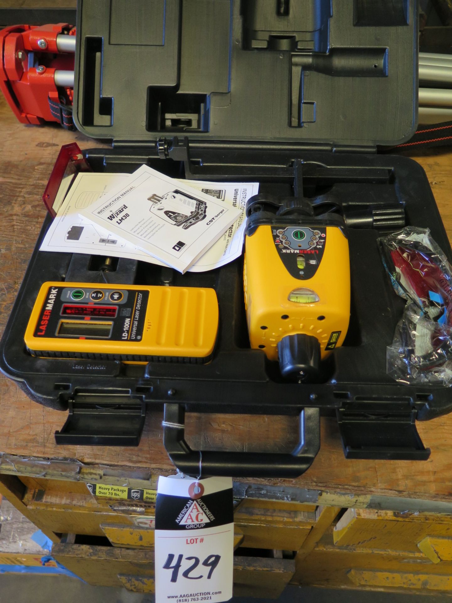 Wizard Lasermark LM30 Laser Level w/ Stand