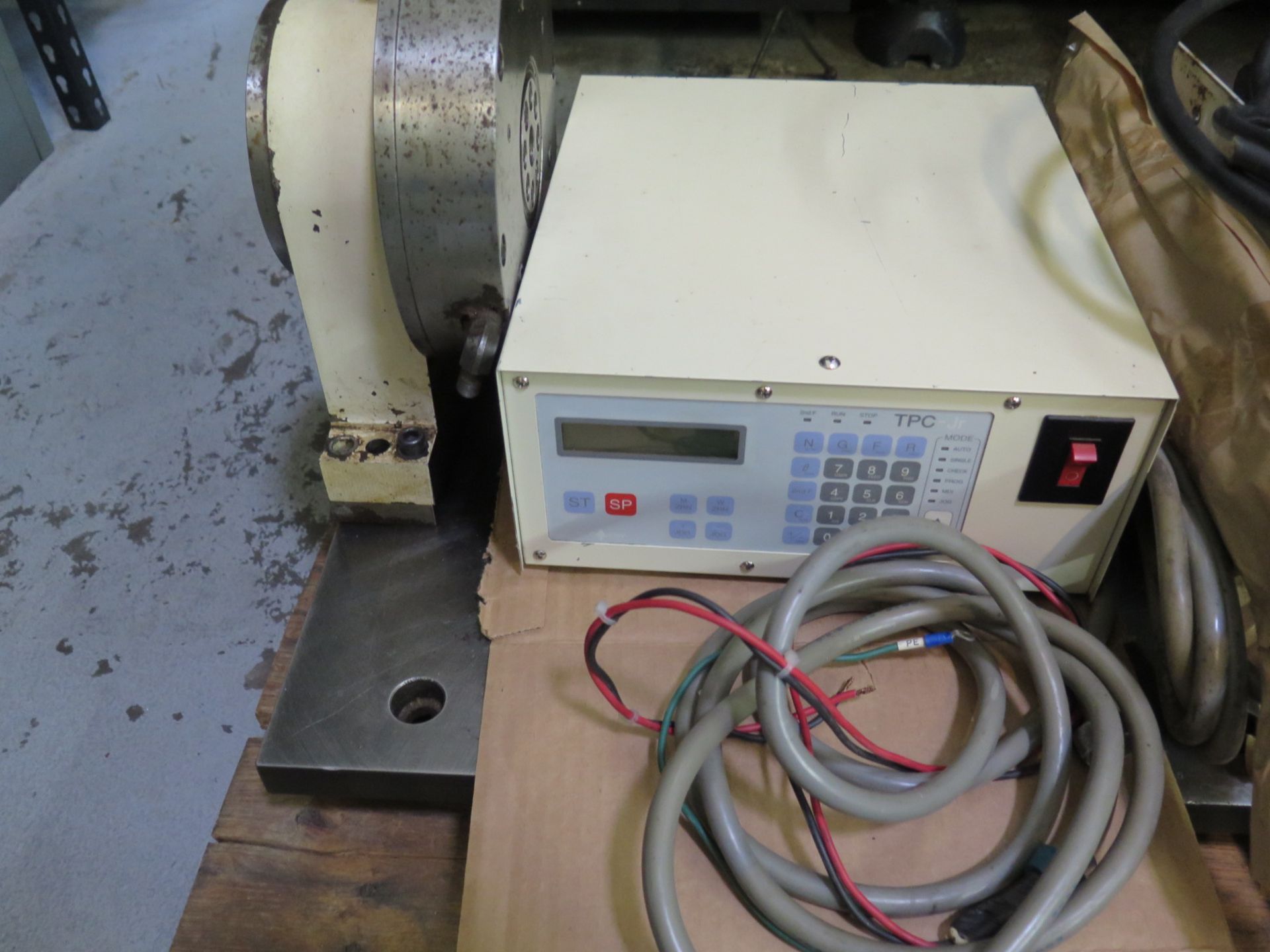Tsudakoma mdl. RZ-2004th Axis 8" Rotary Head w/ Controller, Center and Drive Card - Image 2 of 5