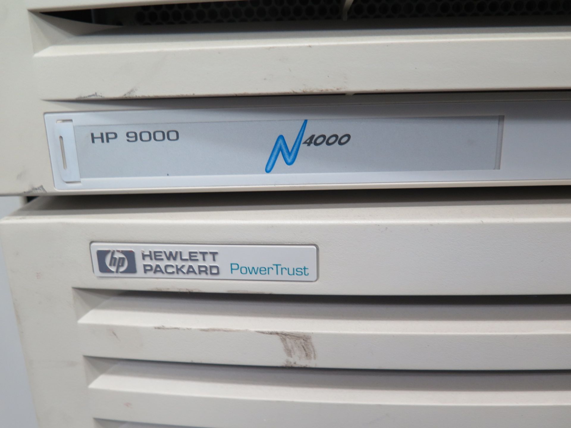 Hewlett Packard “N-Class” mdl. HP9000-N4000 Computer System w/ HP Power Trust Back-Up Power - Image 3 of 6