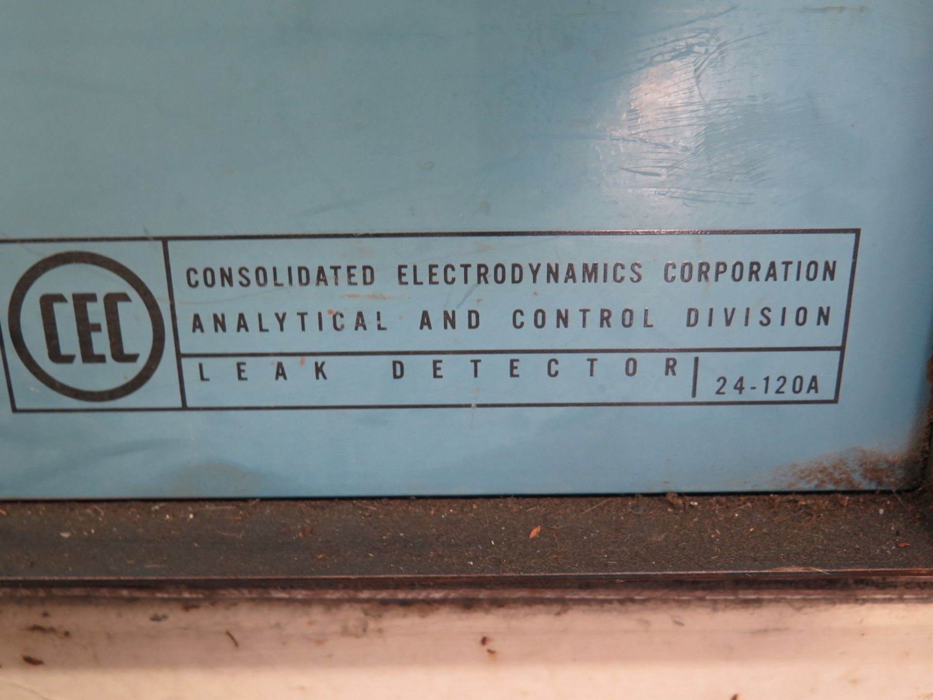 CEC Consolidated Electrodynamics Corp. mdl. 24-120A Leak  Detector - Image 2 of 3