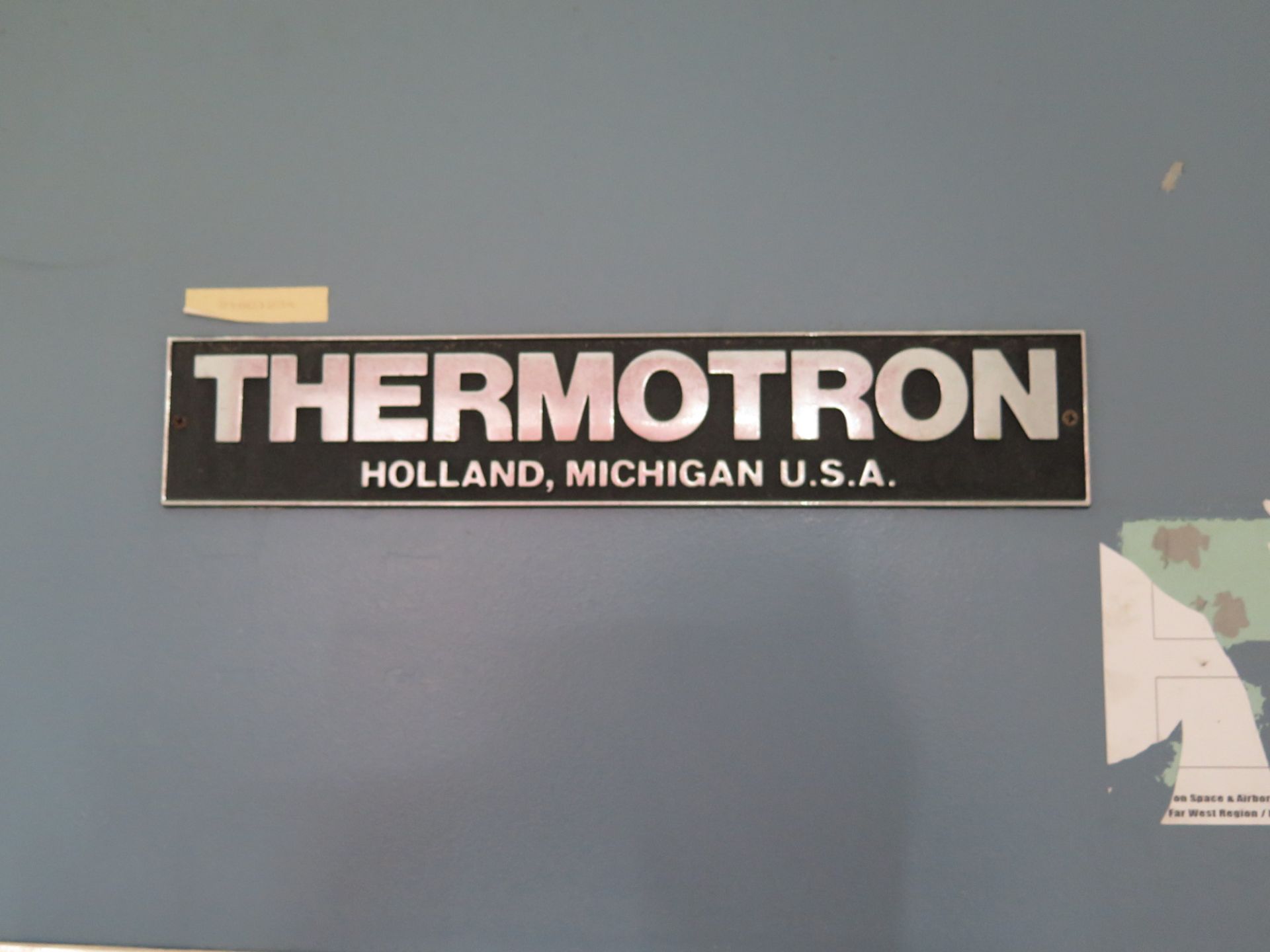 Thermotron Large Capacity Thermal Test Chamber w/ Control Consoles and Heating/Cooling Units - Image 4 of 7