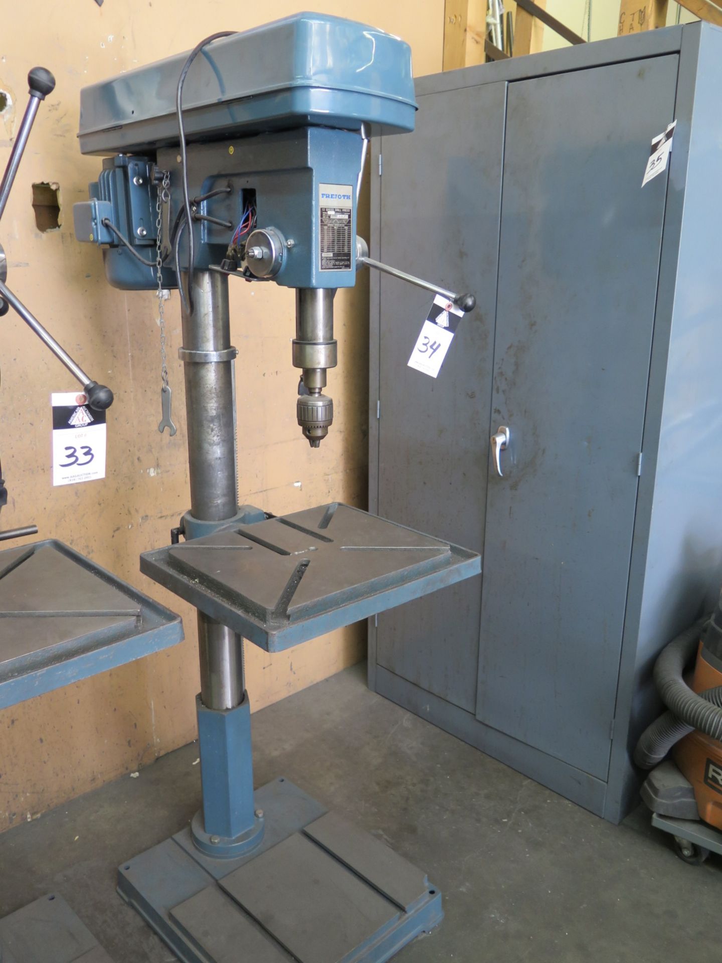 Frejoth 12-Speed Pedestal Drill Press