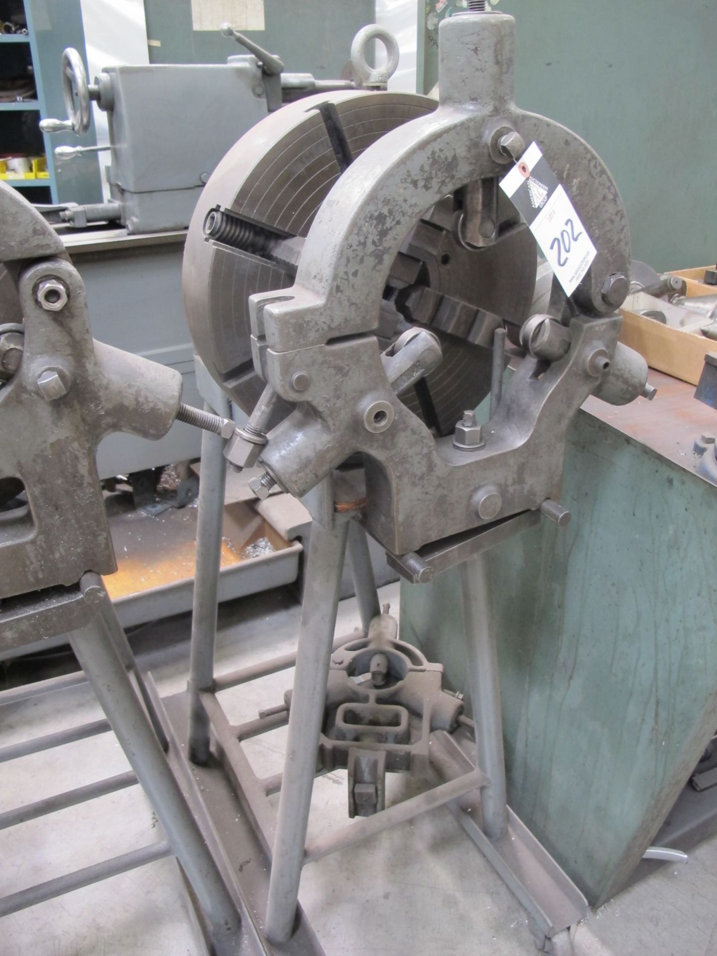 16" 4-Jaw Chuck, Steady Rest and Rolling Stand