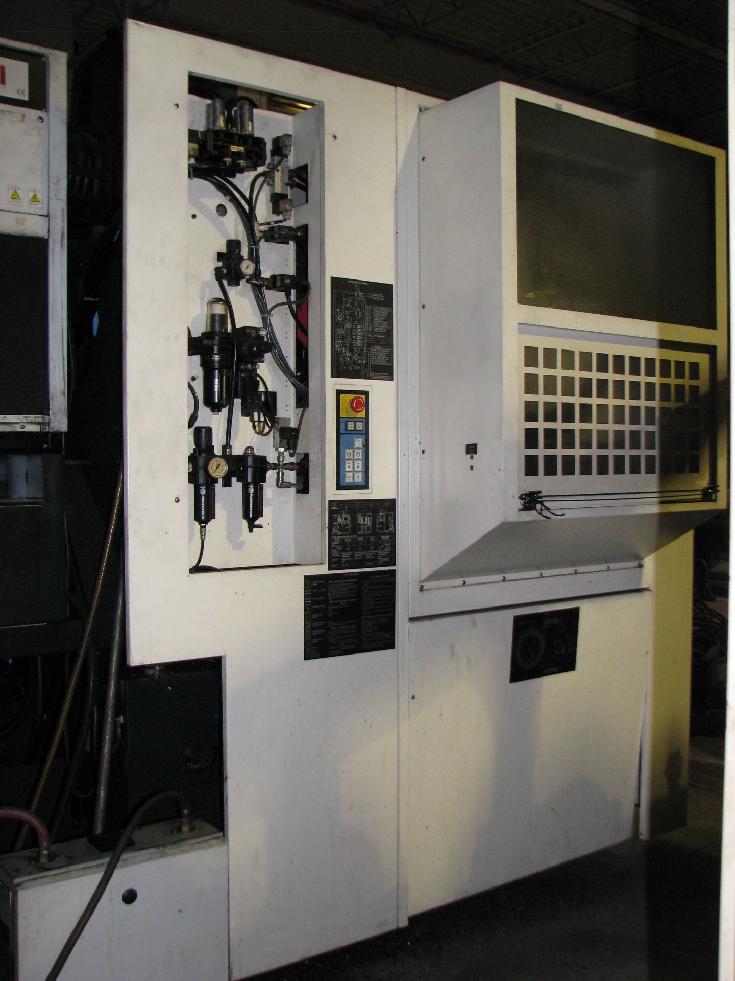 Makino Model S56 CNC Mill w/Laser (Video & Machine Specifications Available~) - Image 3 of 9