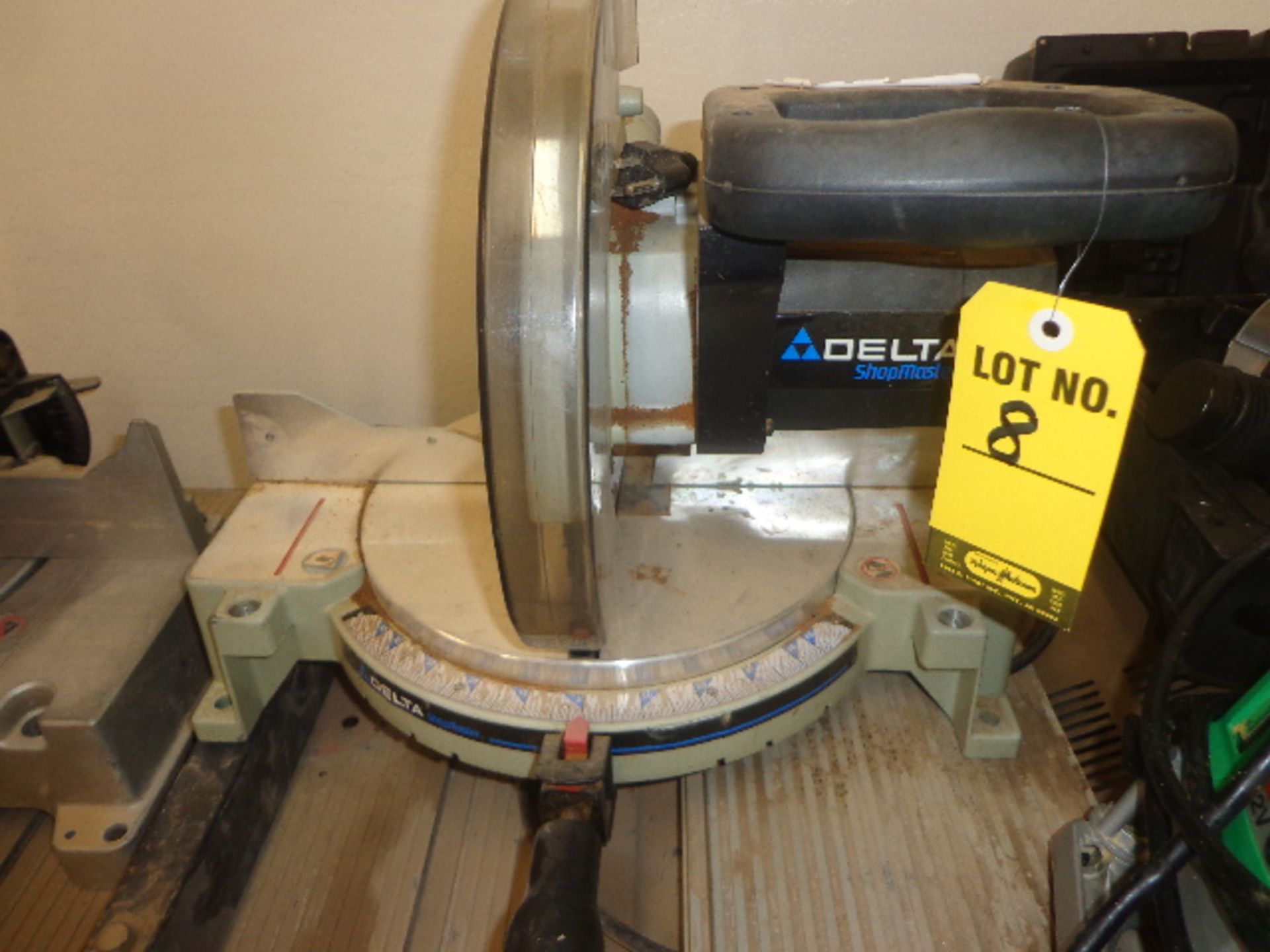 DELTA SHOP MASTER 10" COMPOUND MITER SAW