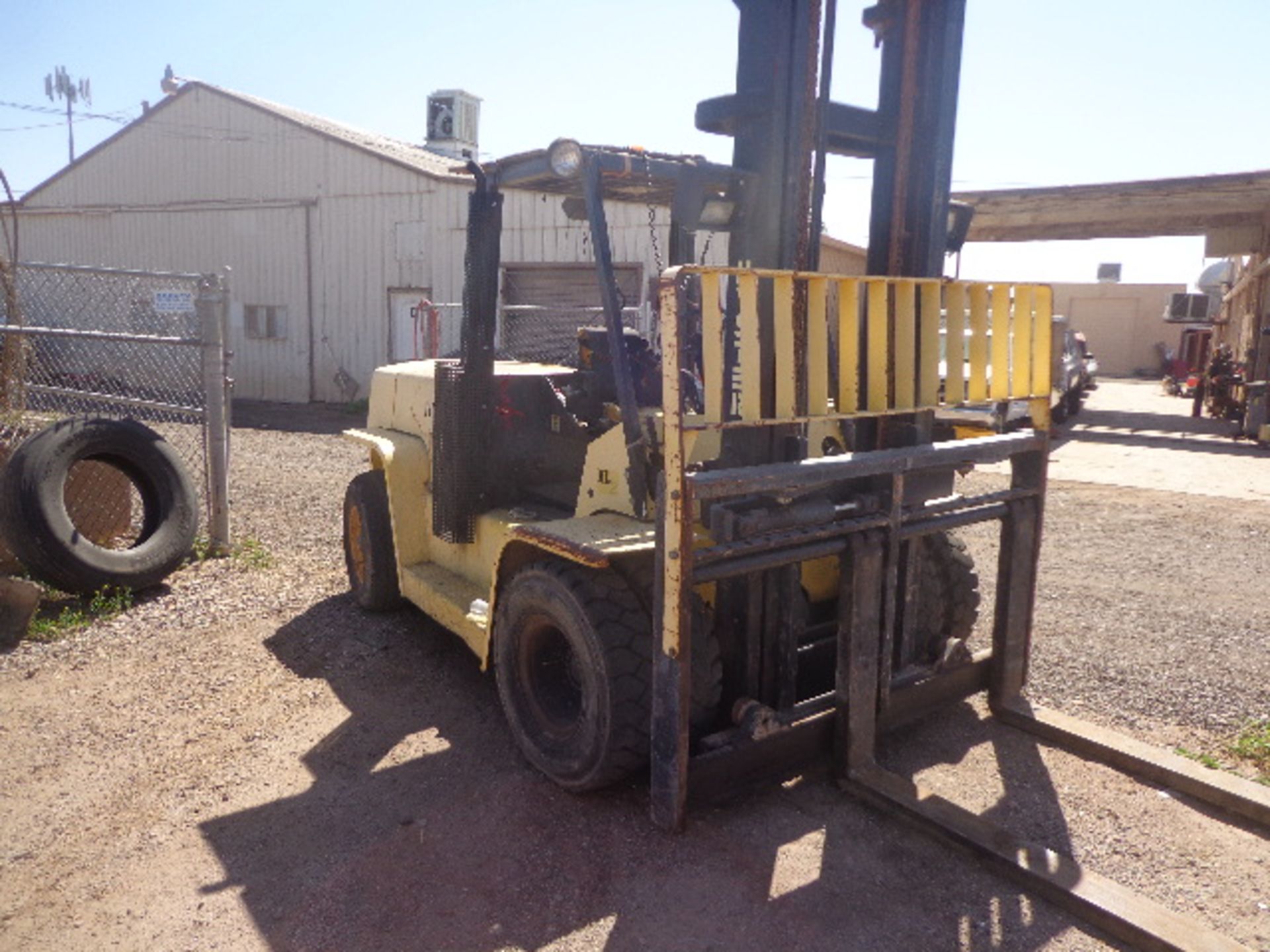 HYSTER H135 XL2 DIESEL FORKLIFT, 8' FORKS, 2-STAGE MAST, SIDE-SHIFT, PNEUMATIC TIRES, SN. - Image 3 of 5