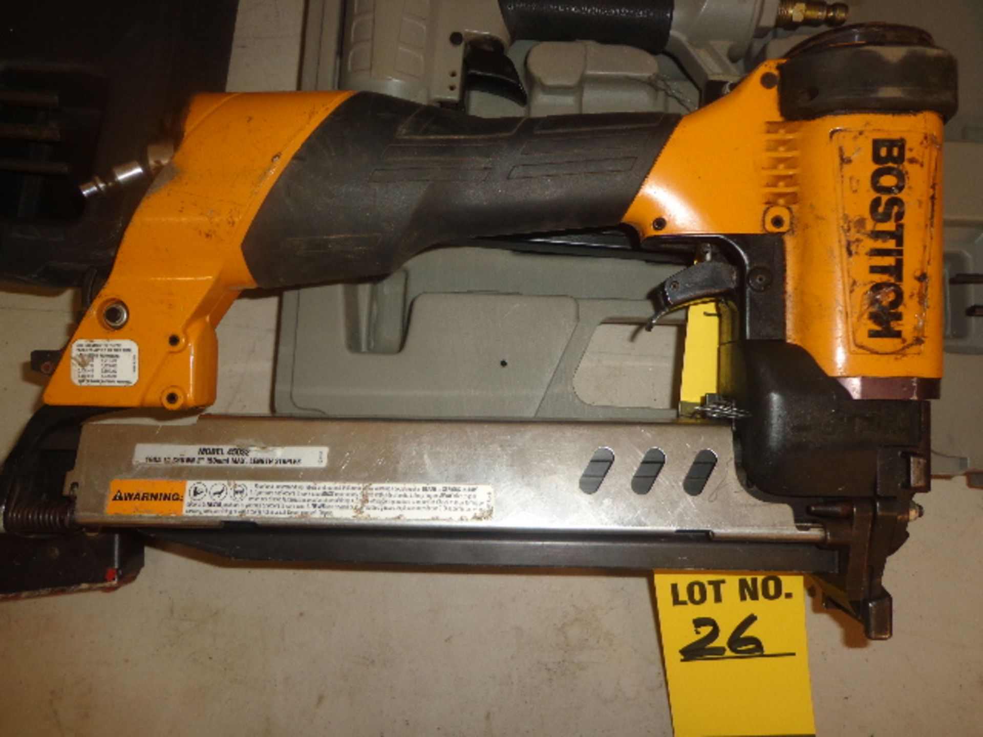 BOSTITCH 450S2 STAPLE GUN