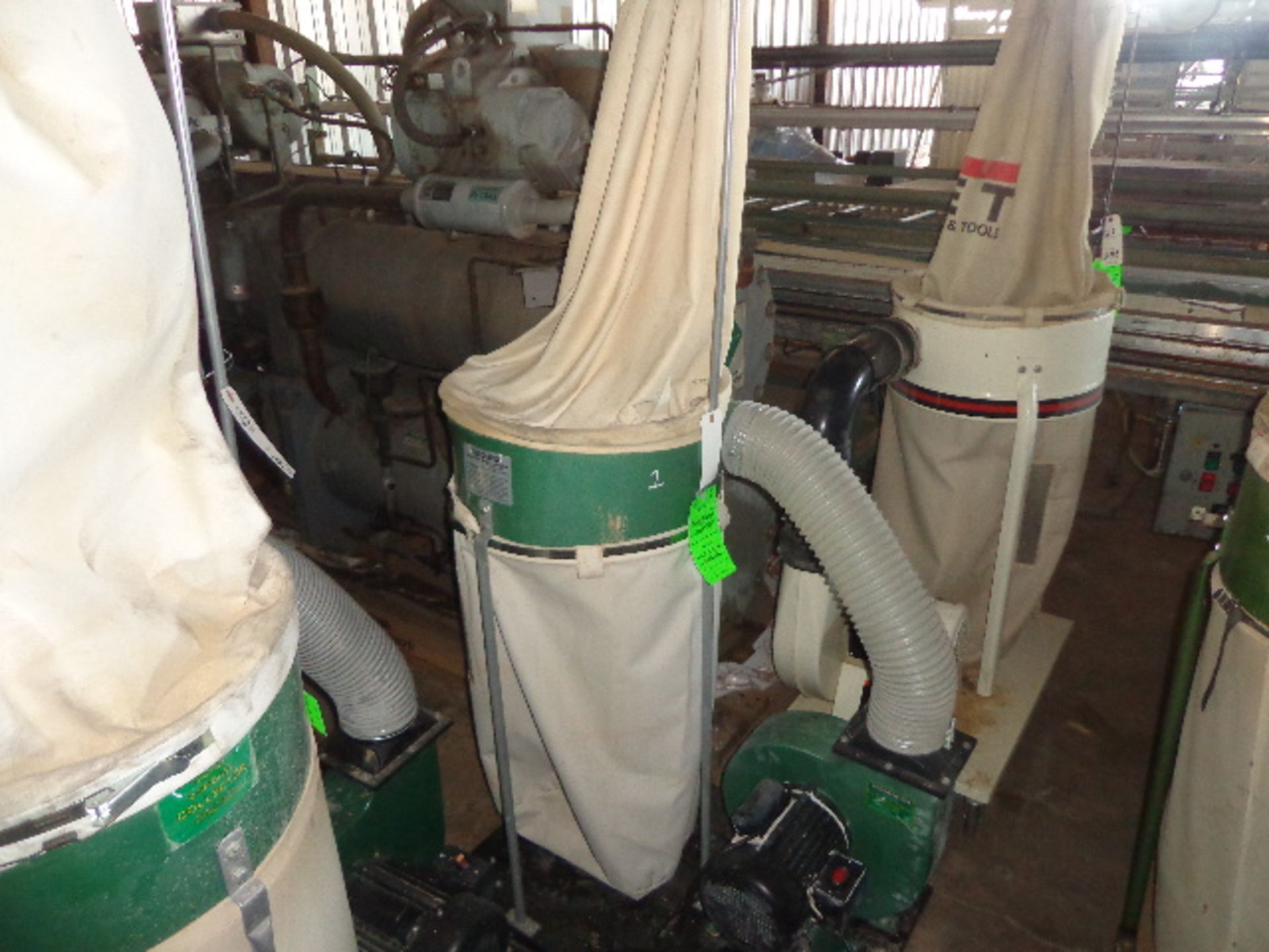 CENTRAL MACHINERY DUST COLLECTOR