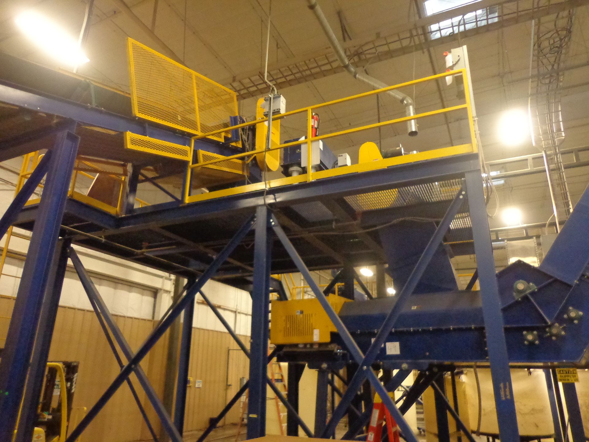 THAYER MDL. M-30T LOW DENSITY WEIGH BELT FEEDER, 14000 LB/HR SN. 1200-7032 W/MEZZANINE - Image 4 of 4