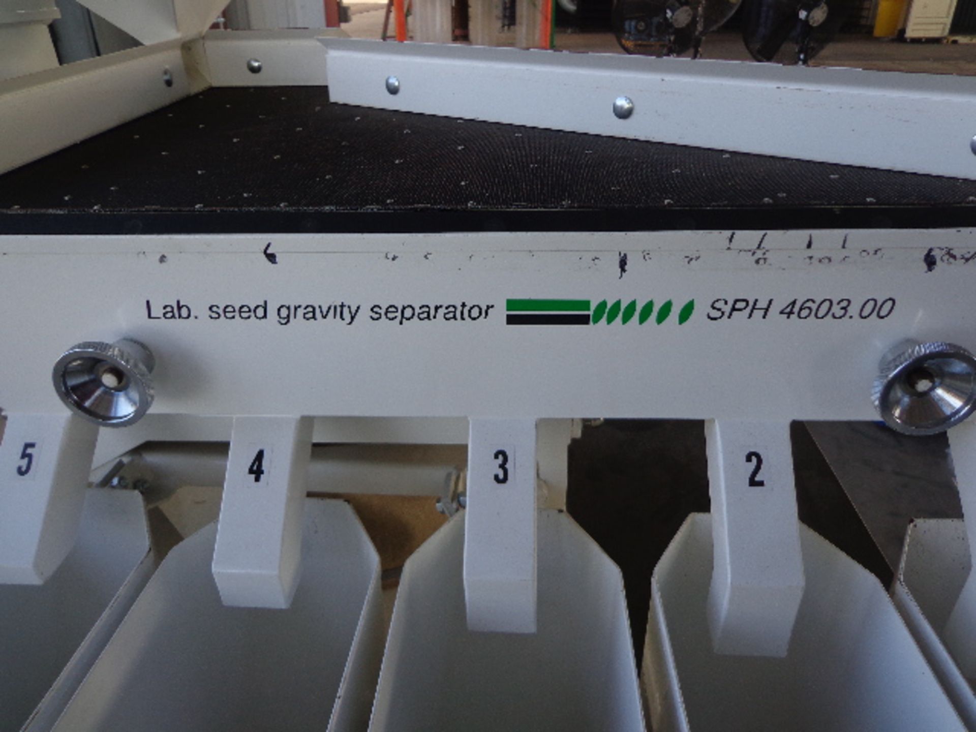HOLLAND LAB SEED GRAVITY SEPARATOR MDL. SPH. 4603.00 SN. 34264 - Image 3 of 5