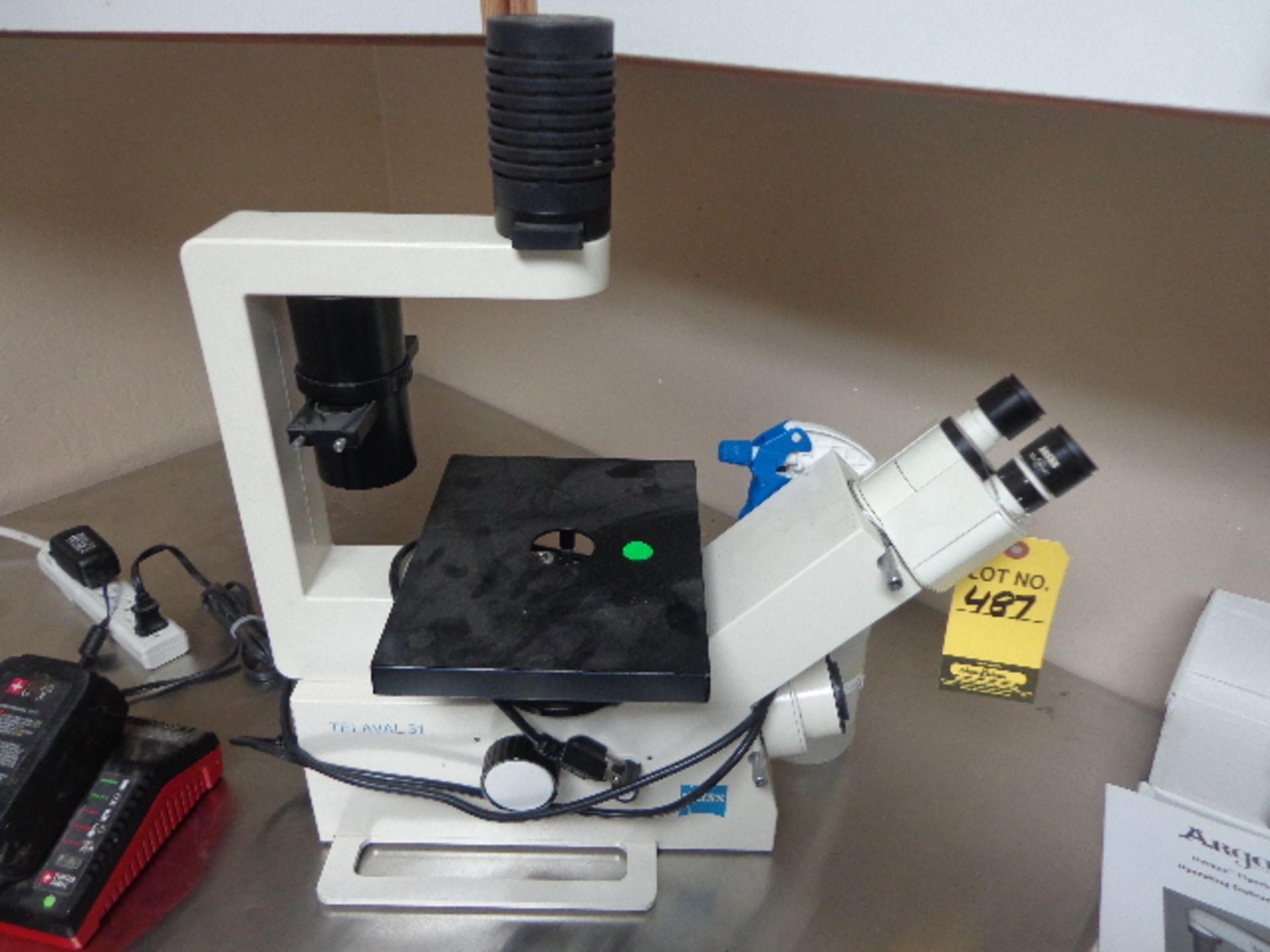 ZEISS TELAVAL 31 INVERTED PHASE CONTRAST MICROSCOPE 5501717