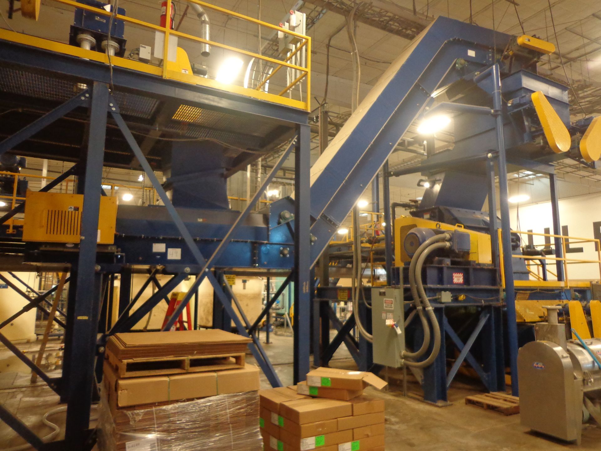 DOUGLAS SERPANTINE CONVEYOR FROM SCALE TO HAMMER MILL (SOLD SUBJECT TO BULK BID OFFERING)