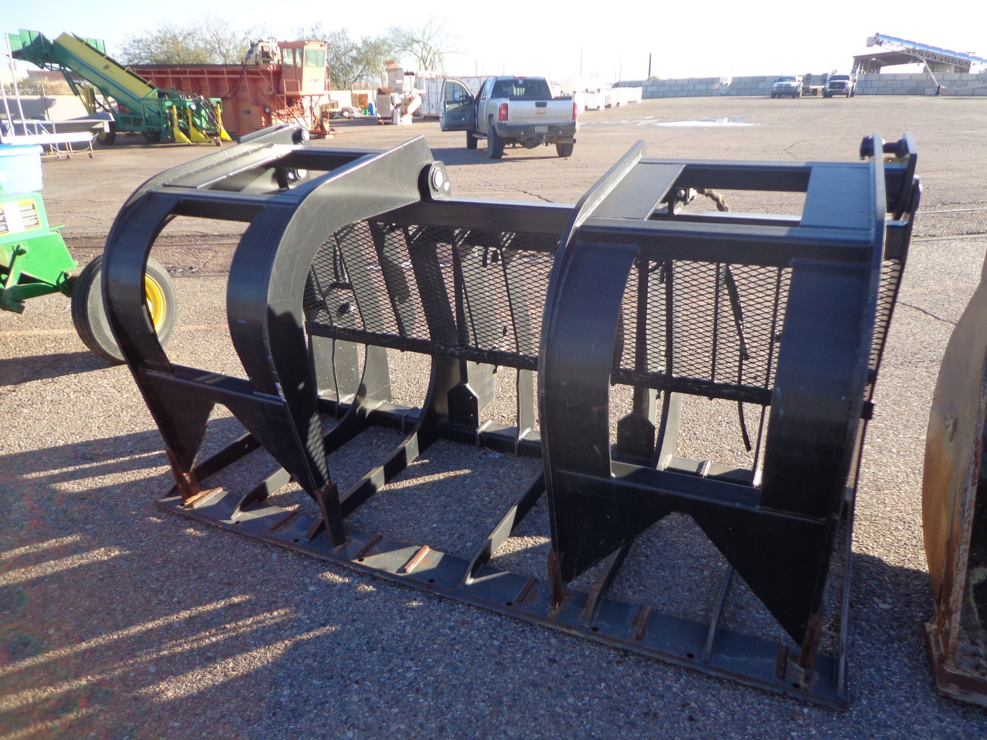 BRADCO GRAPPLE BUCKET, MDL. M13290 SN. 302239