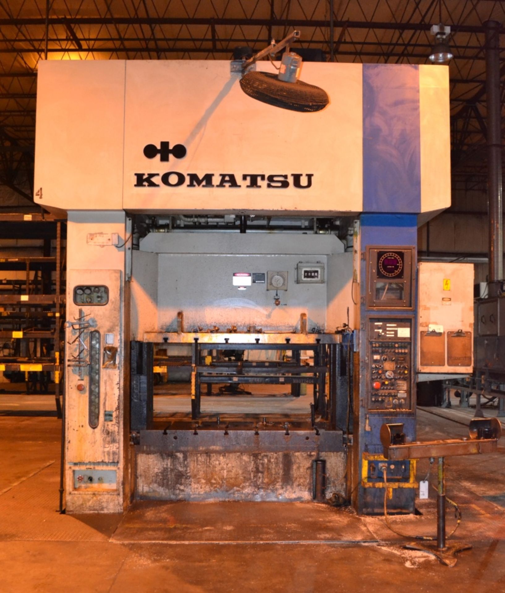 Komatsu Model E2T-200N 200-Ton Eccentric Gear 2-Point Straight Side Transfer Press, 15-30 SPM; 5.91"