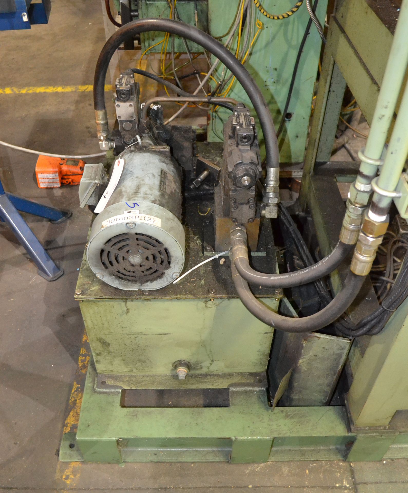 Custom Built 30-Ton 4-Post Hydraulic Press; Approximately 29.5" x 15.5" L-R/F-B Between Uprights; - Image 4 of 4