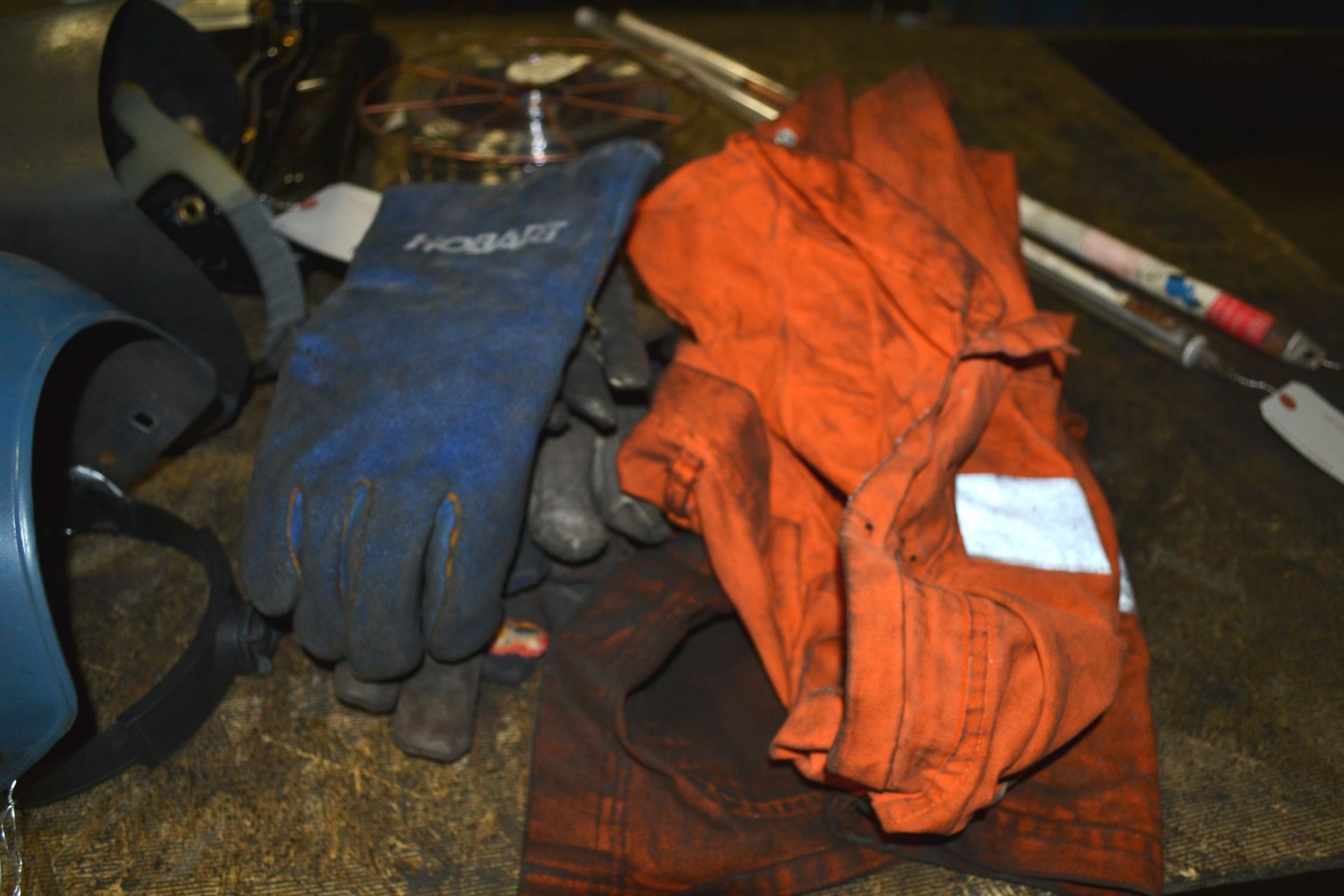 Lot Consisting of Welding Accessories - Image 8 of 11