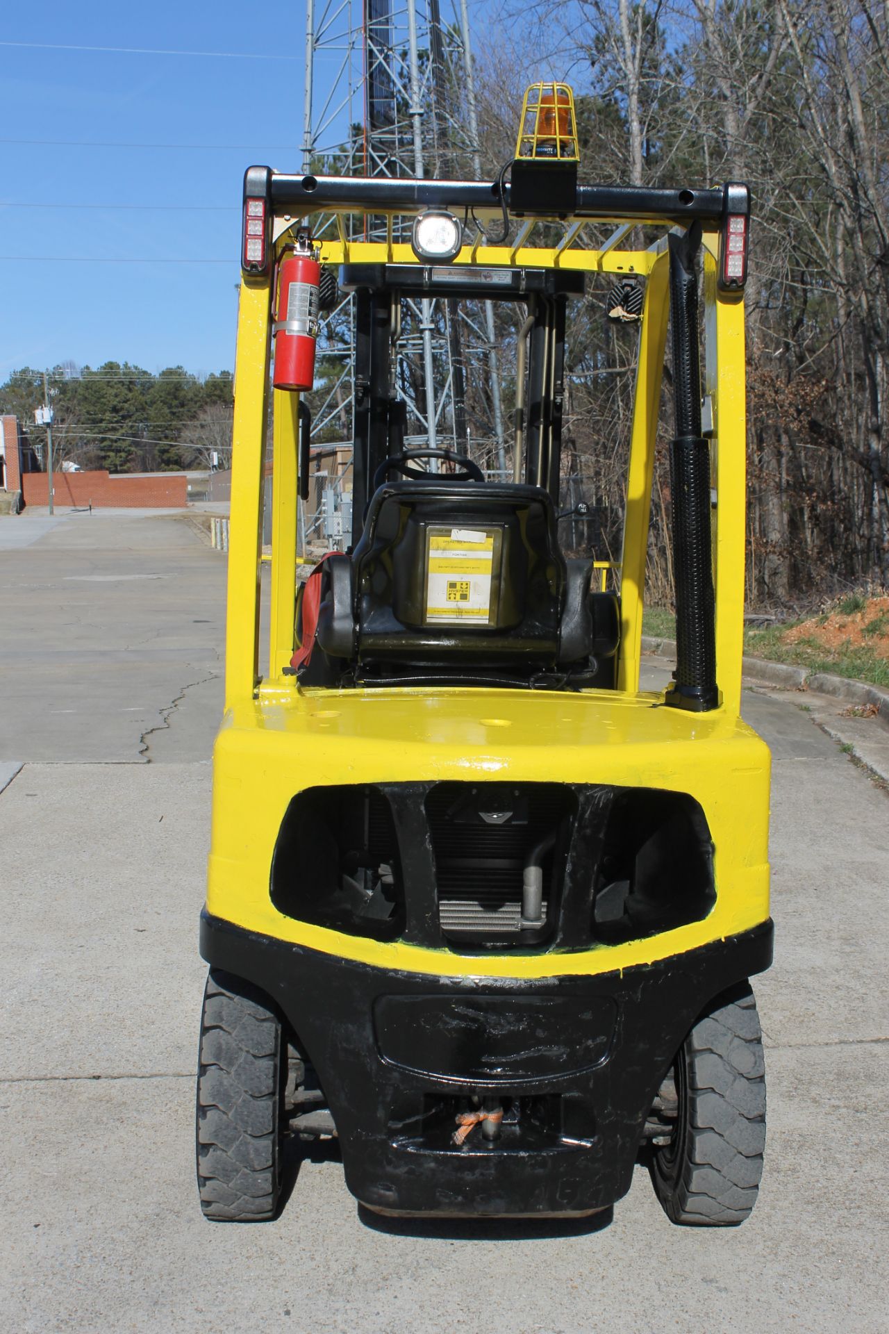 2010 HYSTER H50FT DIESEL FORK LIFT, CAPACITY: 5000 LBS.  MODEL: H50FT CAPACITY: 5000 LBS. MAX - Image 8 of 9