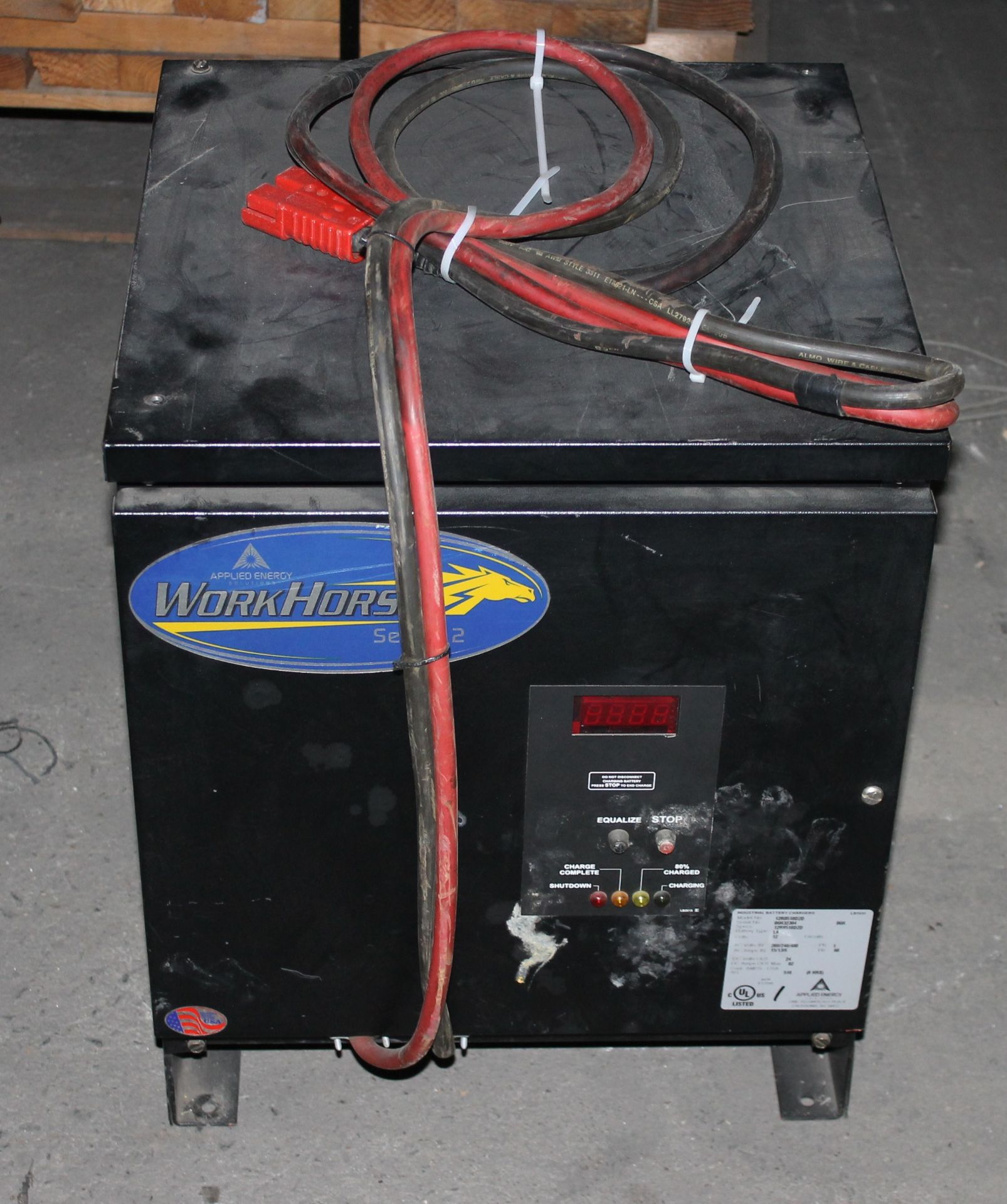 INDUSTRIAL 24 VOLT FORKLIFT / PALLET TRUCK BATTERY CHARGER,  MODEL: 12R0510D2D VOLTS: 208/240/480 - Image 2 of 4