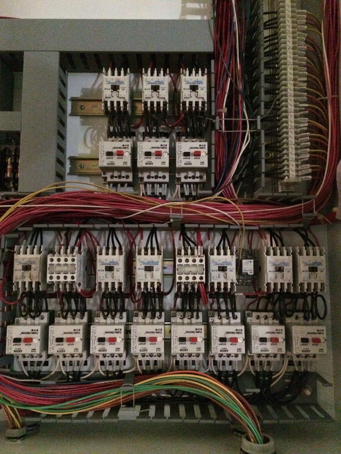 CONTROL PANEL WITH ALLEN BRADLEY WITH SLC 5/02 CPU, INPUT AND OUTPUT UNIT AND CONTROLS - Image 4 of 17