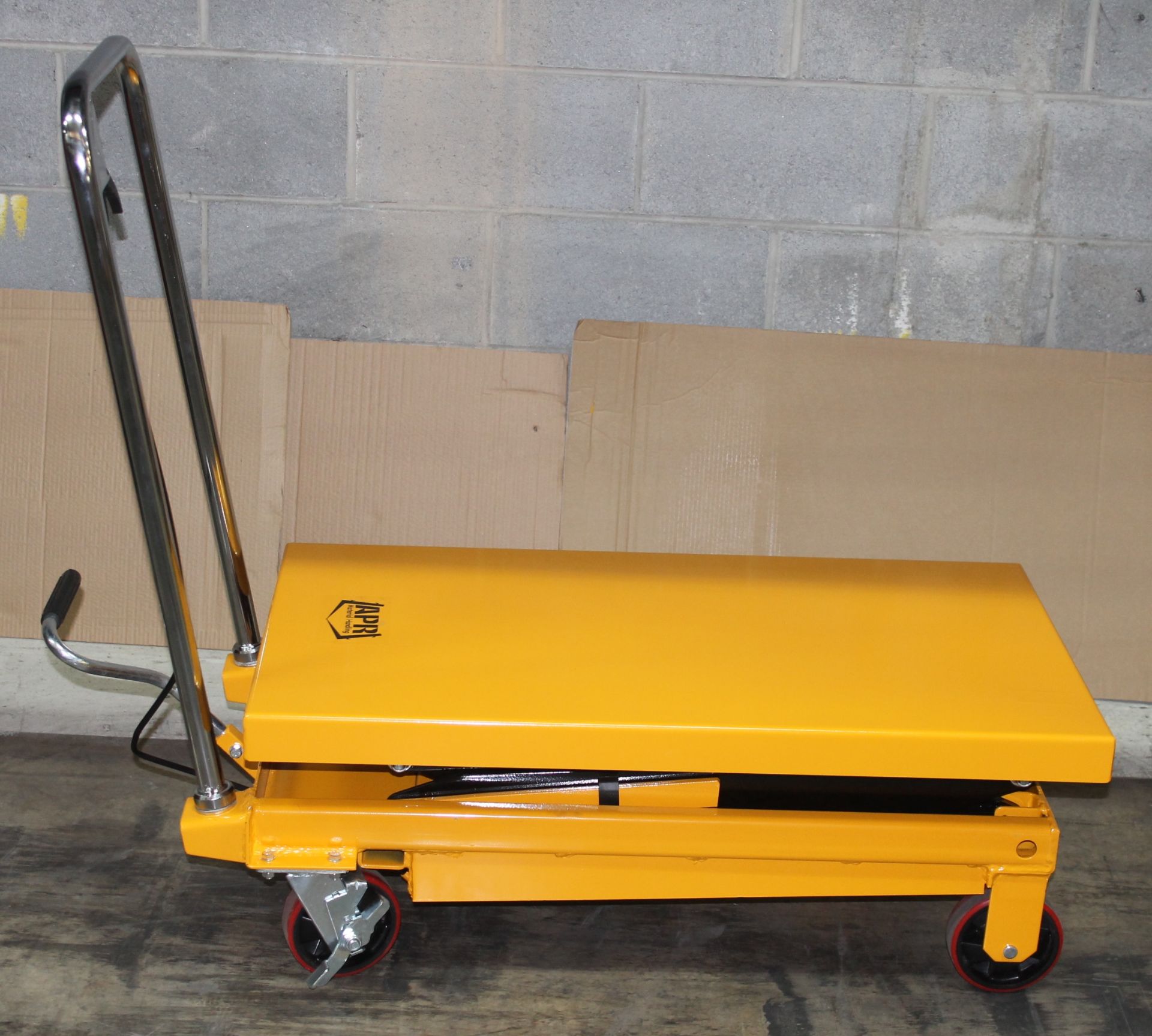 770 LBS CAP. DOUBLE SCISSORS ROLLING LIFT TABLE, NEW,  CAPACITY: 770 LBS, MAX HIGHT: 51", TABLE - Image 2 of 4