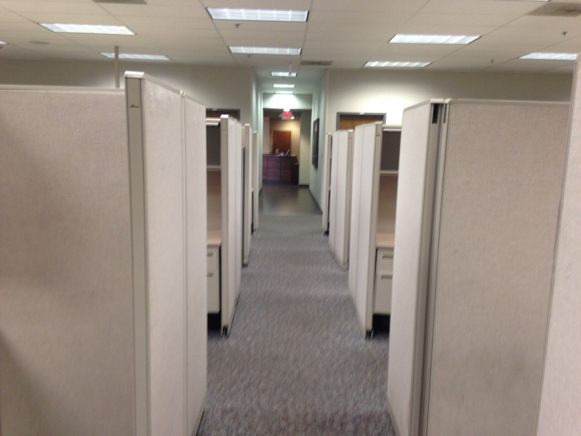 LOT OF OFFICE CUBICLES AS PER DRAWING. 8 OFFICES FRONT AND BACK - Image 4 of 6