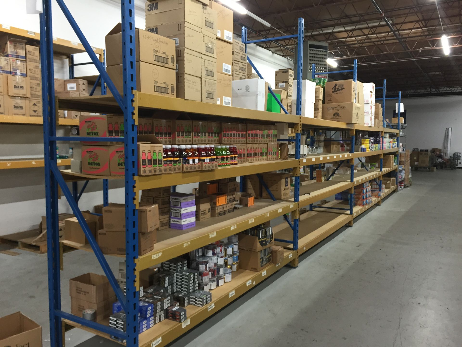 20 BAYS OF 120"H X 32"D X 108"L STOCK ROOM PALLET RACK SHELVING,  TOTAL 20 BAYS, ONE MONEY. - Image 4 of 5