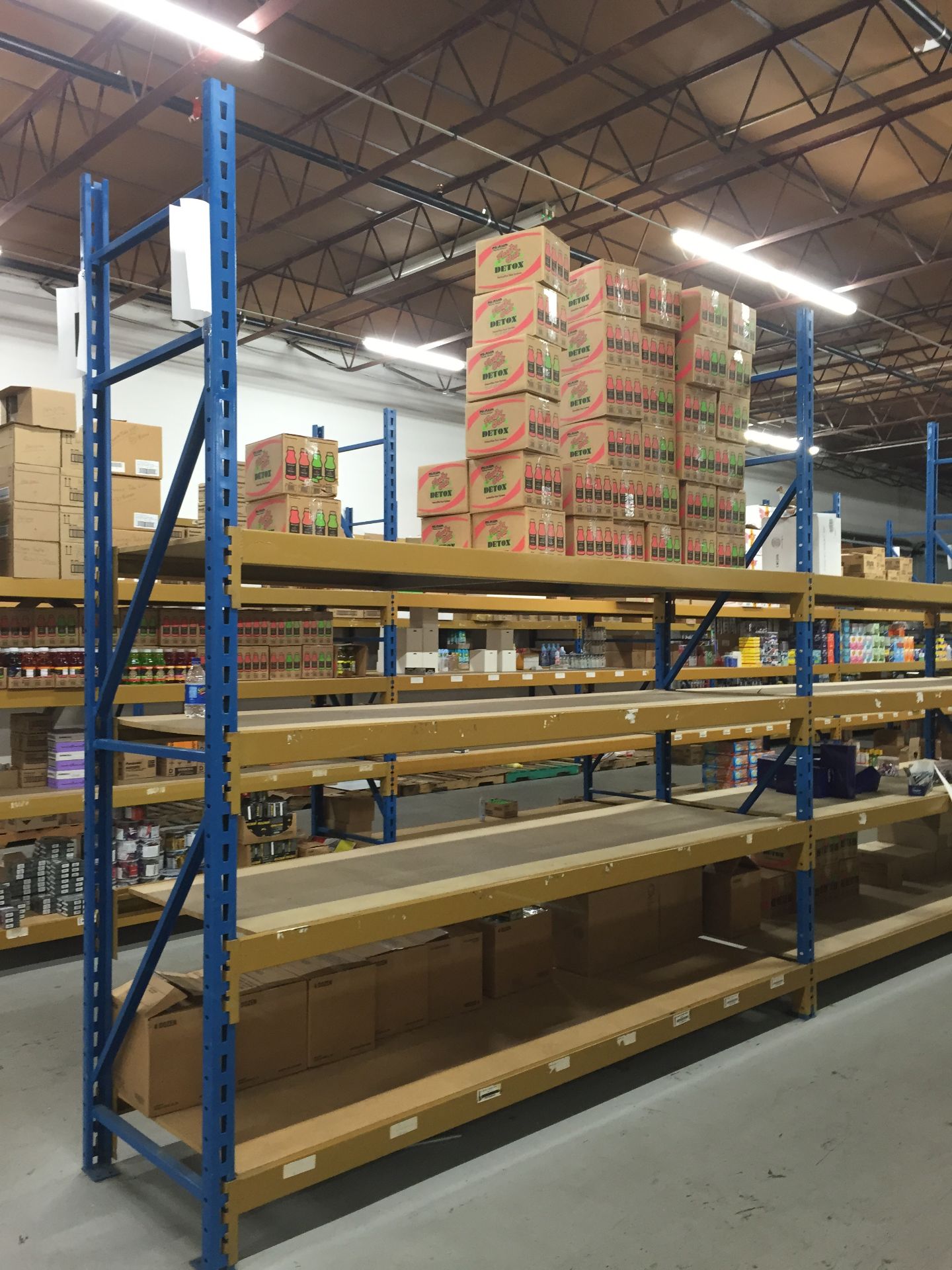 20 BAYS OF 120"H X 32"D X 108"L STOCK ROOM PALLET RACK SHELVING,  TOTAL 20 BAYS, ONE MONEY. - Image 2 of 5