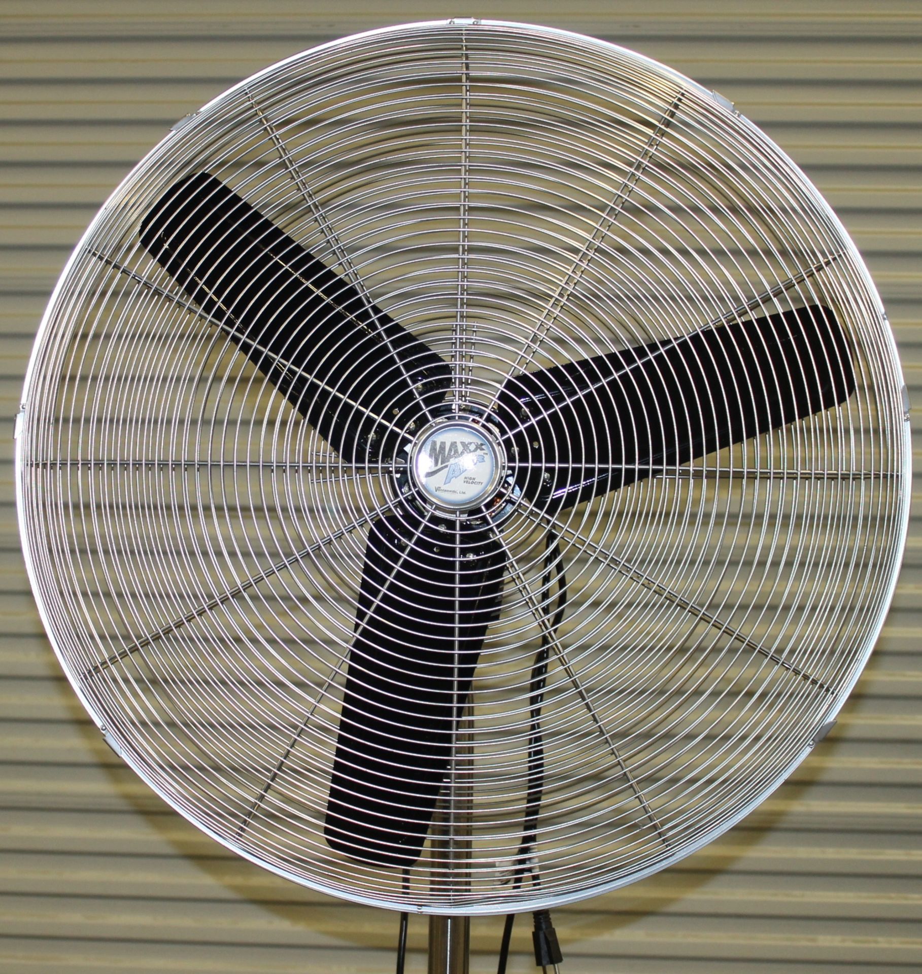 HIGH VELOCITY 30" PEDESTAL FAN,  HEAVY DUTY 3-SPEED THERMALLY PROTECTED MOTOR, POWERFUL AIRFLOW: