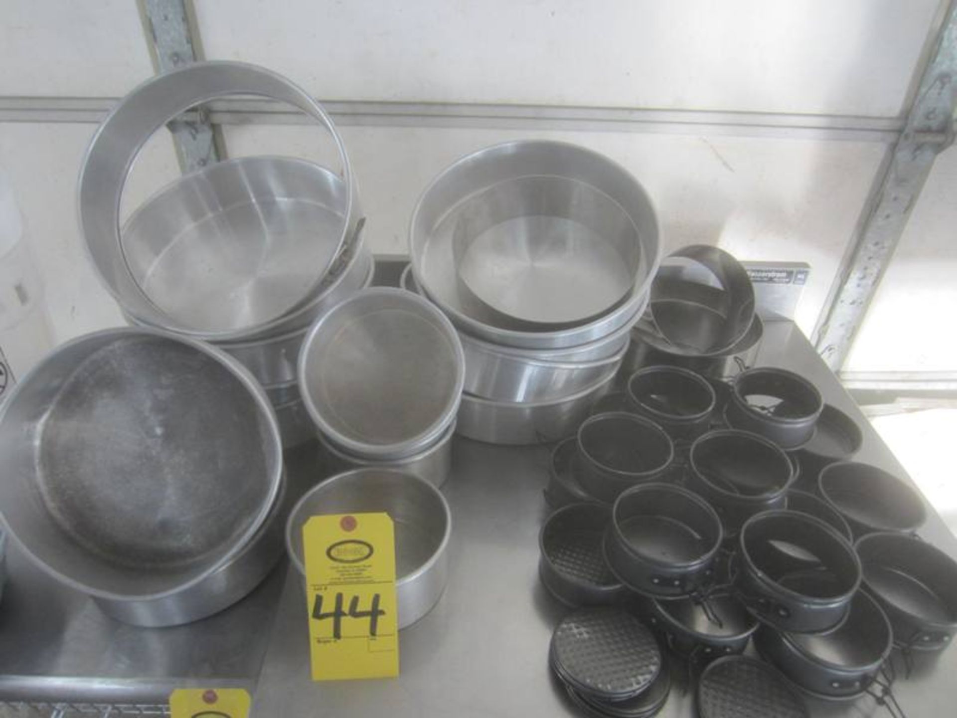 (14) Aluminum Cake Pans, round, & (21) Spring Form Cake Pans, various sizes
