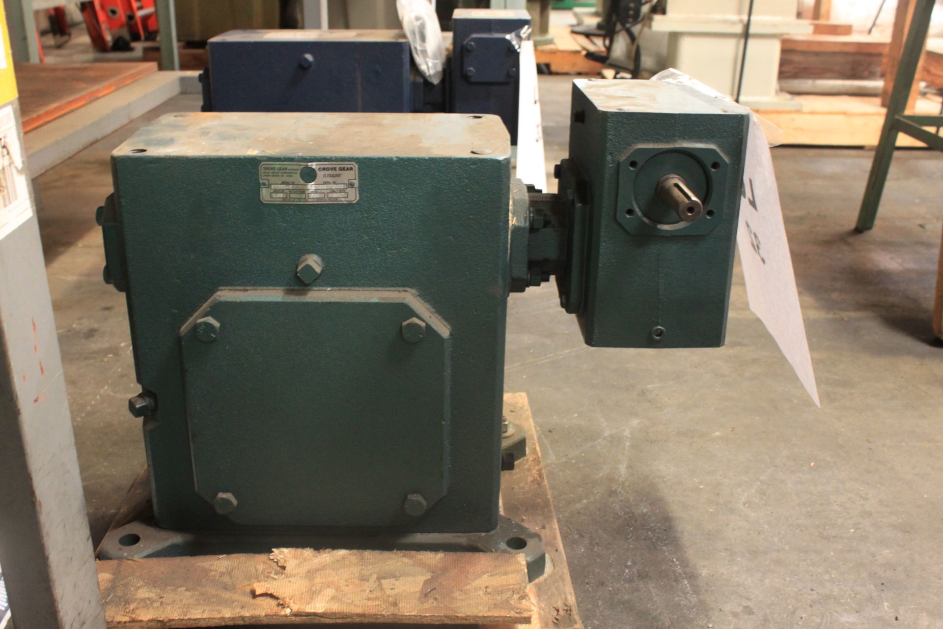 Grove Gear Model DT252-2 Gearbox Reducer, Input HP: 2.66, S/N 87069770406 w/ Dodge Taper-Lock - Image 2 of 2