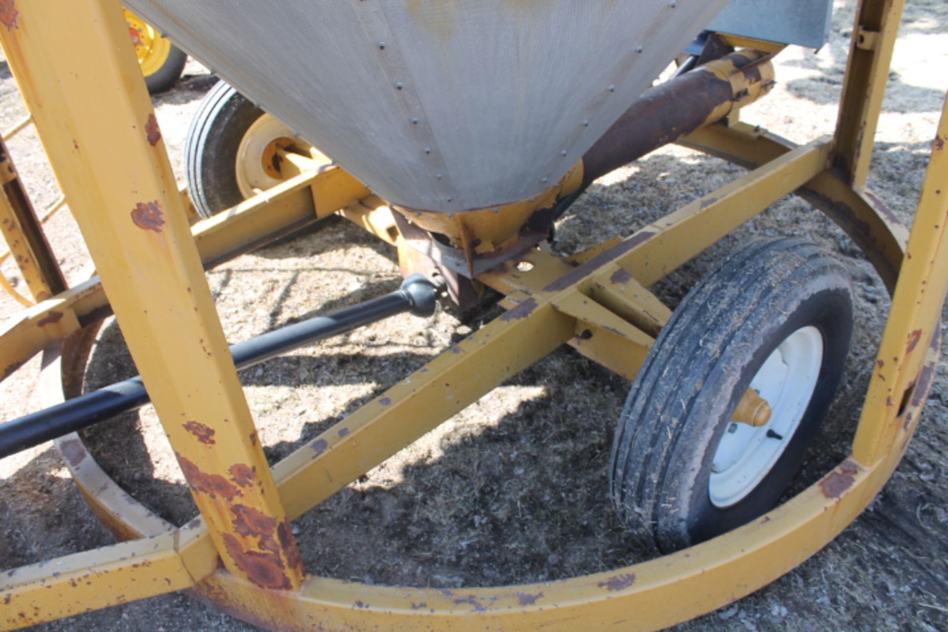 Grain Vault 2200bu - Image 4 of 5