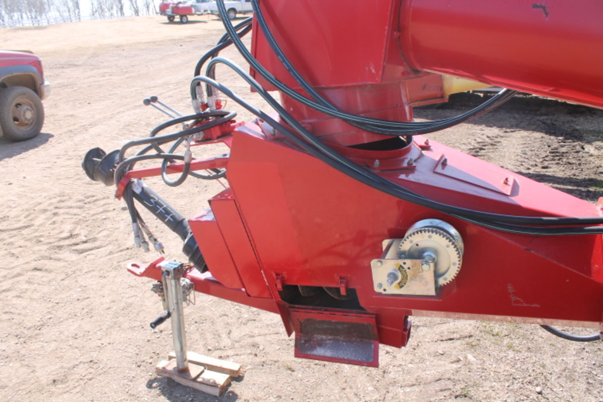 13”x70’, hyd winch on swing away, reverser - Image 4 of 4