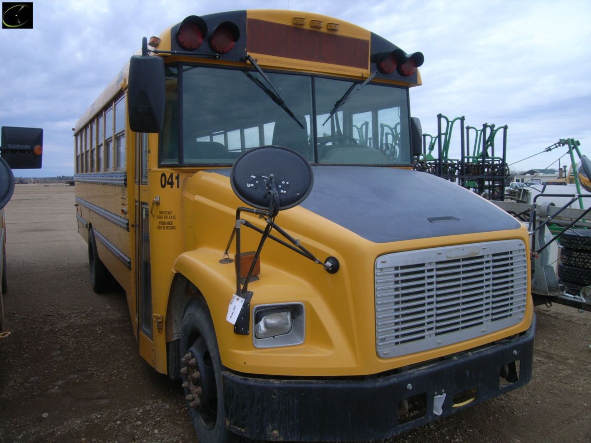 2003 THOMAS SCHOOL BUS