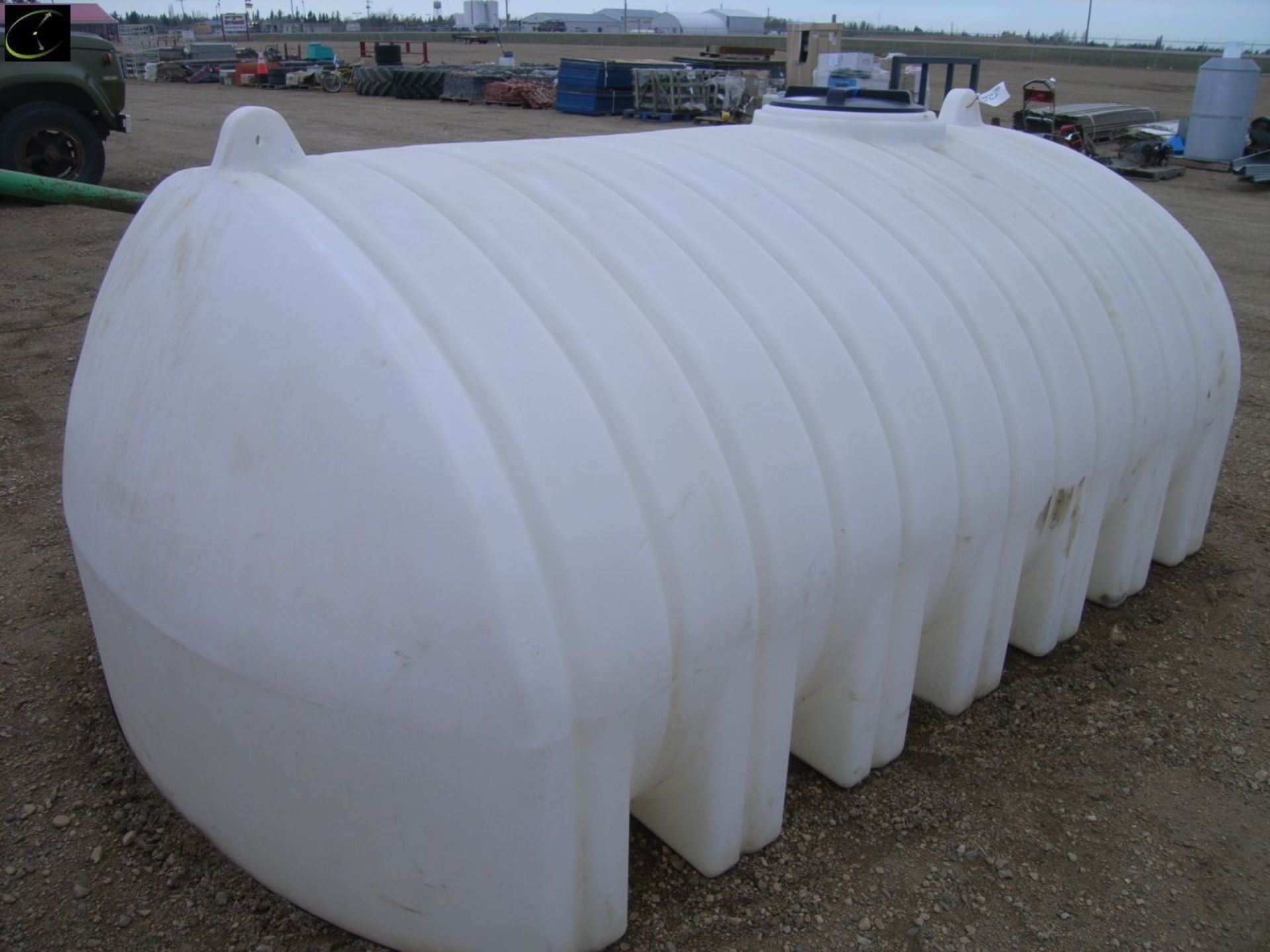 FLAT BOTTOM TANK 1800 GAL - Image 2 of 2