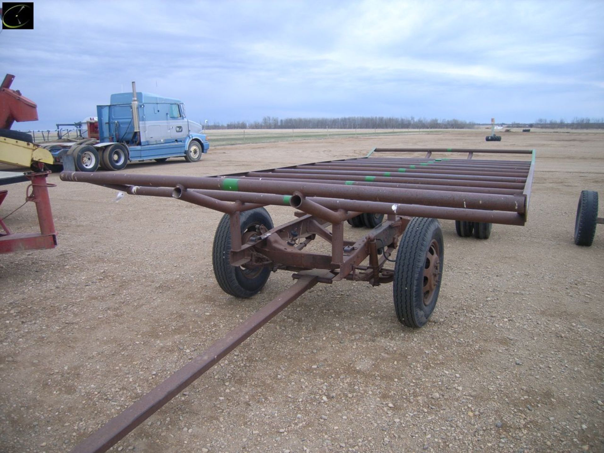 BALE WAGGON - SHOPBUILT 10' X 25' - Image 2 of 4