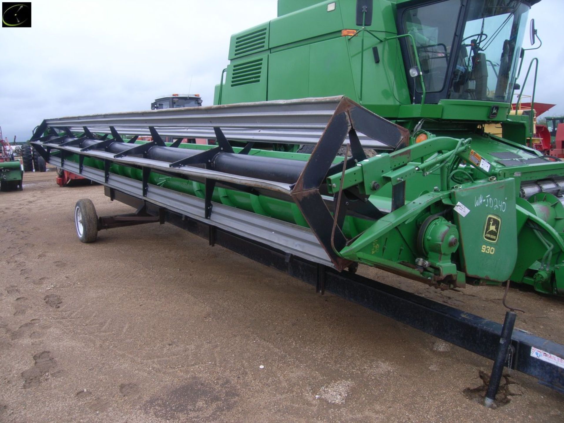 JD 930 STRAIGHT CUT HEADER, 30FT SN H00930R676425 - Image 5 of 5