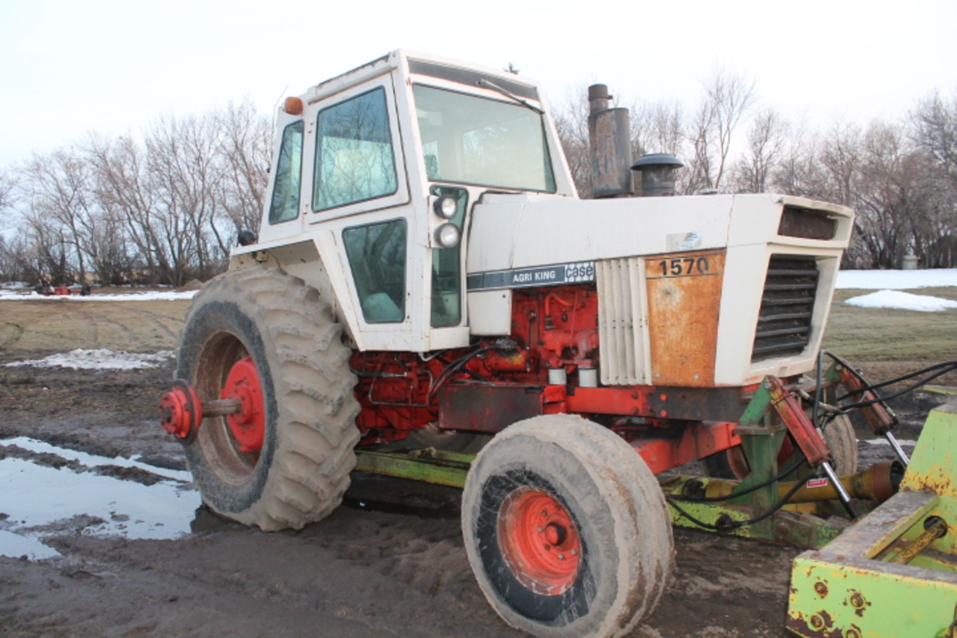 1978 Case 1570, 2 hyds, PTO, 20.8x38 good tires, PS trans.,  showing 6569hrs, SN 8819944 NOTE - Image 4 of 10