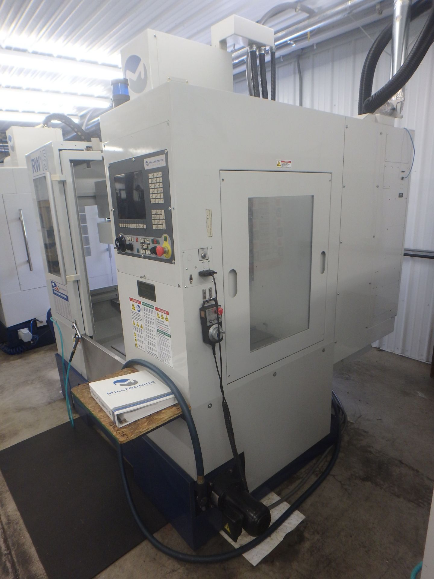 2009 Milltronics RW15 CNC Vertical Machining Center - Image 6 of 13