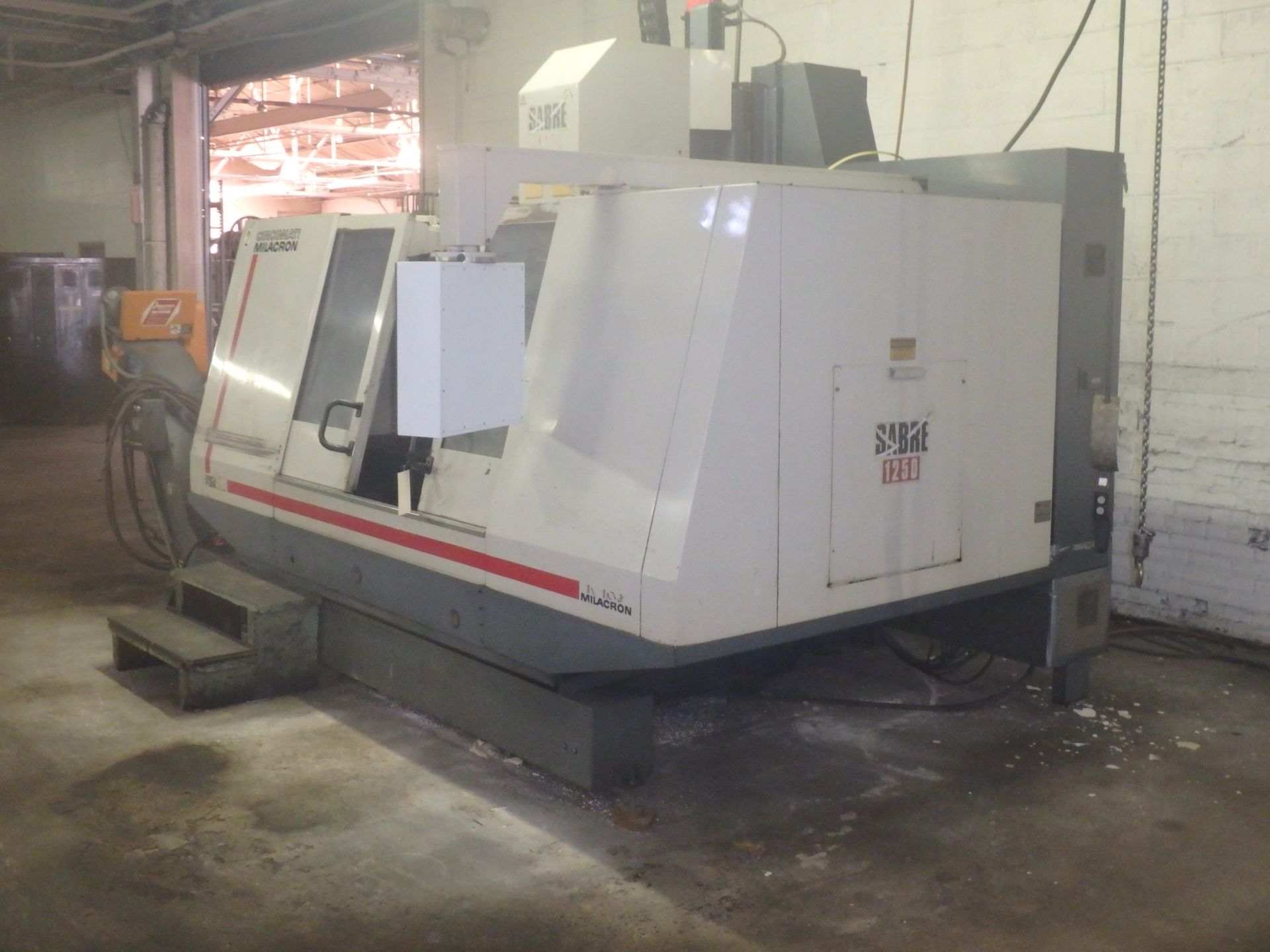 Cincinnati Sabre 1250 ERH Vertical Machining Center, Siemens Sinumerik 802 D SL - Image 2 of 12