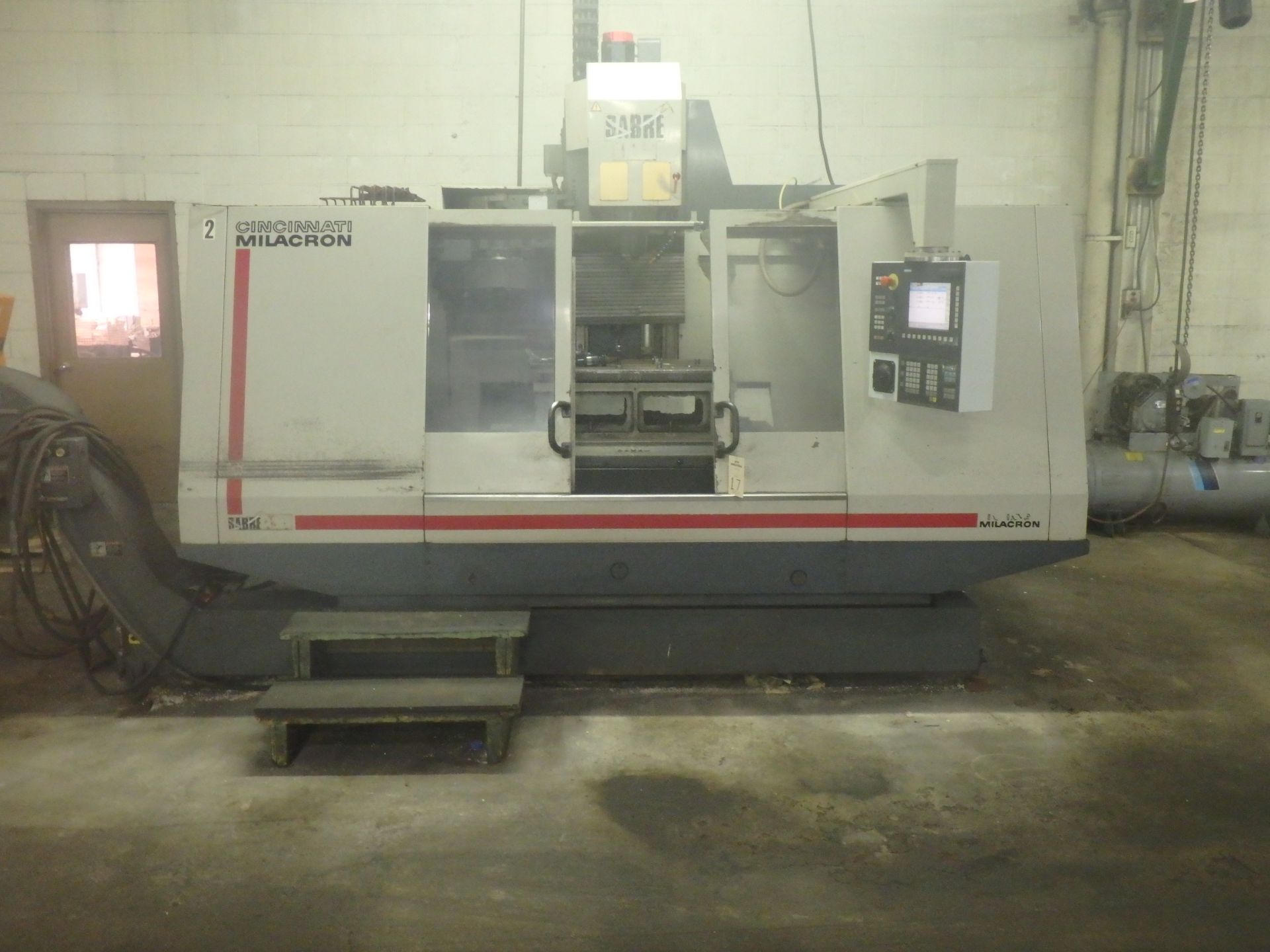 Cincinnati Sabre 1250 ERH Vertical Machining Center, Siemens Sinumerik 802 D SL