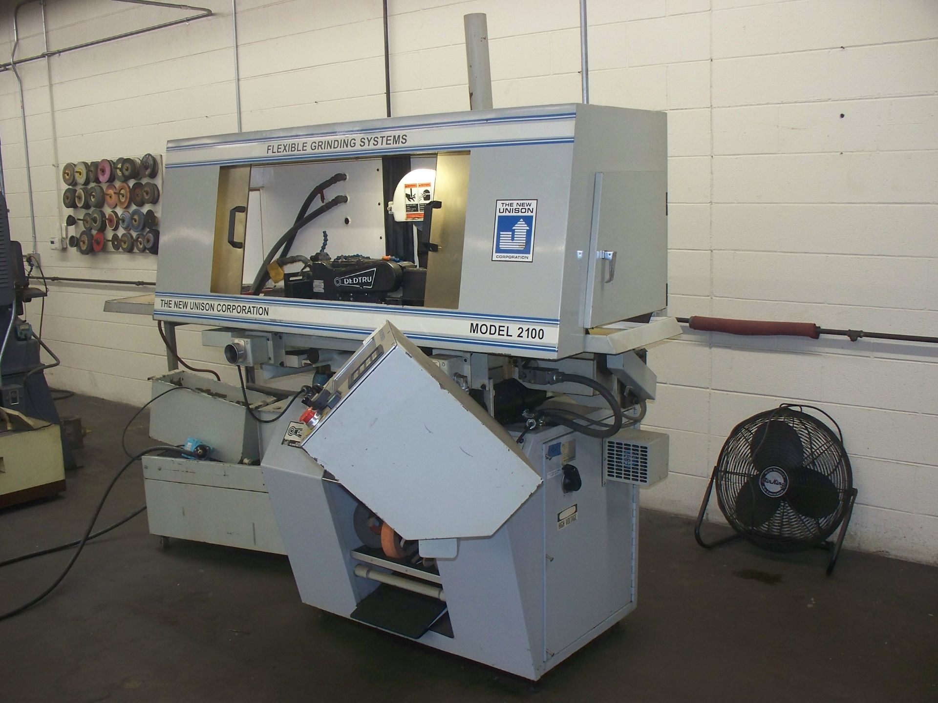 1996 Unison #2100 CNC Surface Grinder - Image 4 of 11