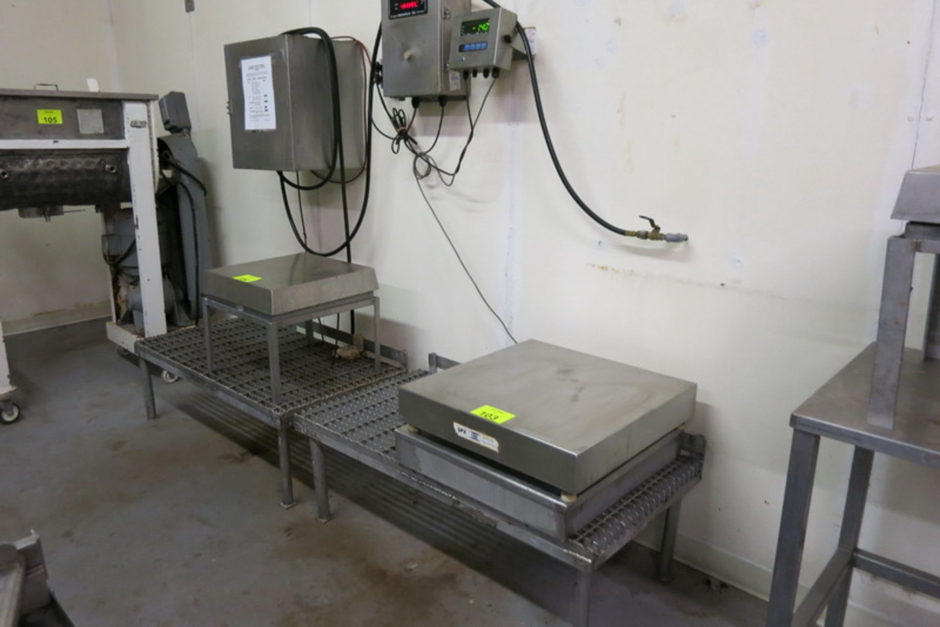 GSE platform scale, model 350, s/n 27053, digital, stainless, 18" x 18" platform, mounted on