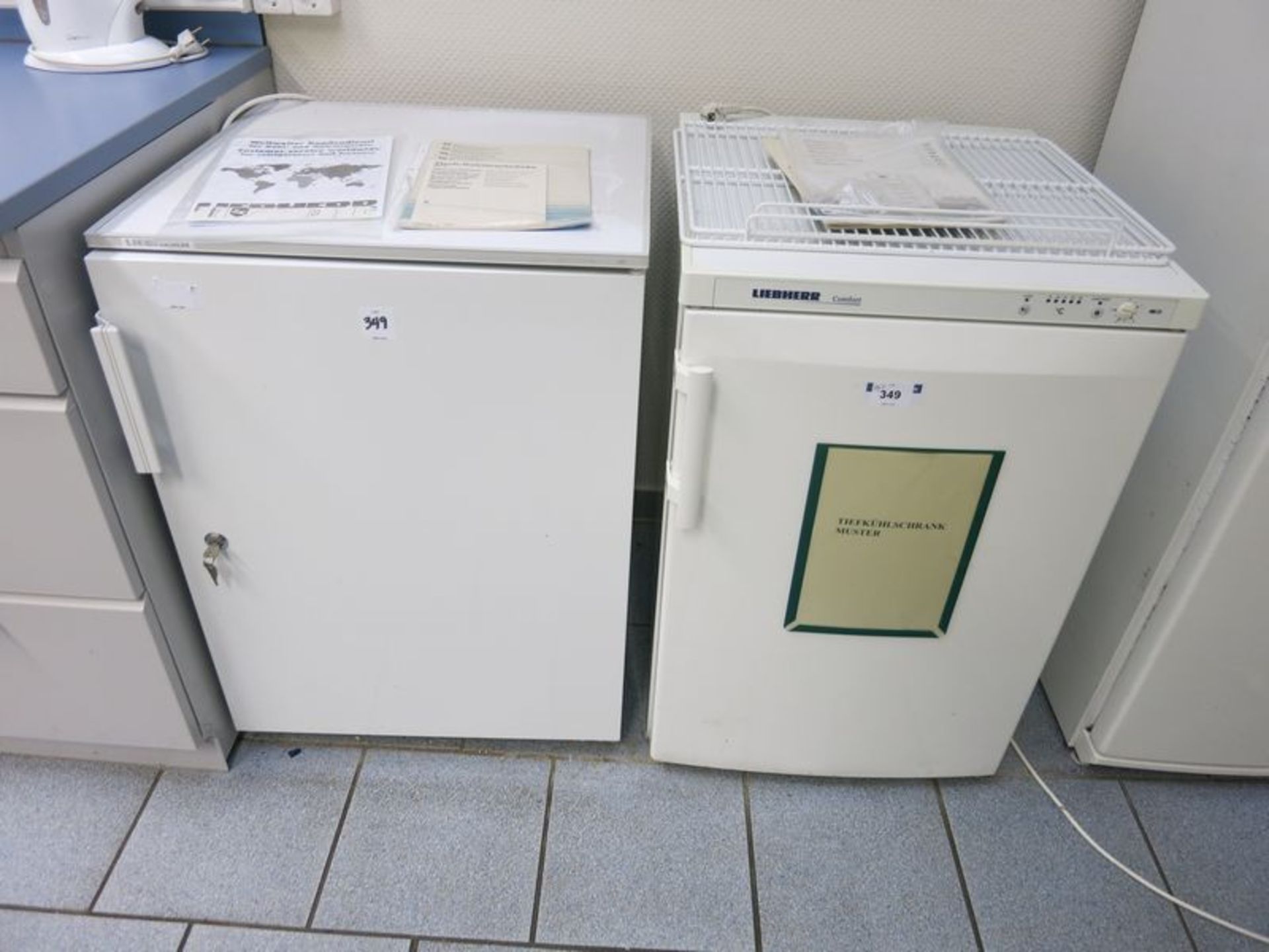 Liebherr & Bosch lab freezers & refrigerators  [Location: Bldg 6.] - Image 4 of 4